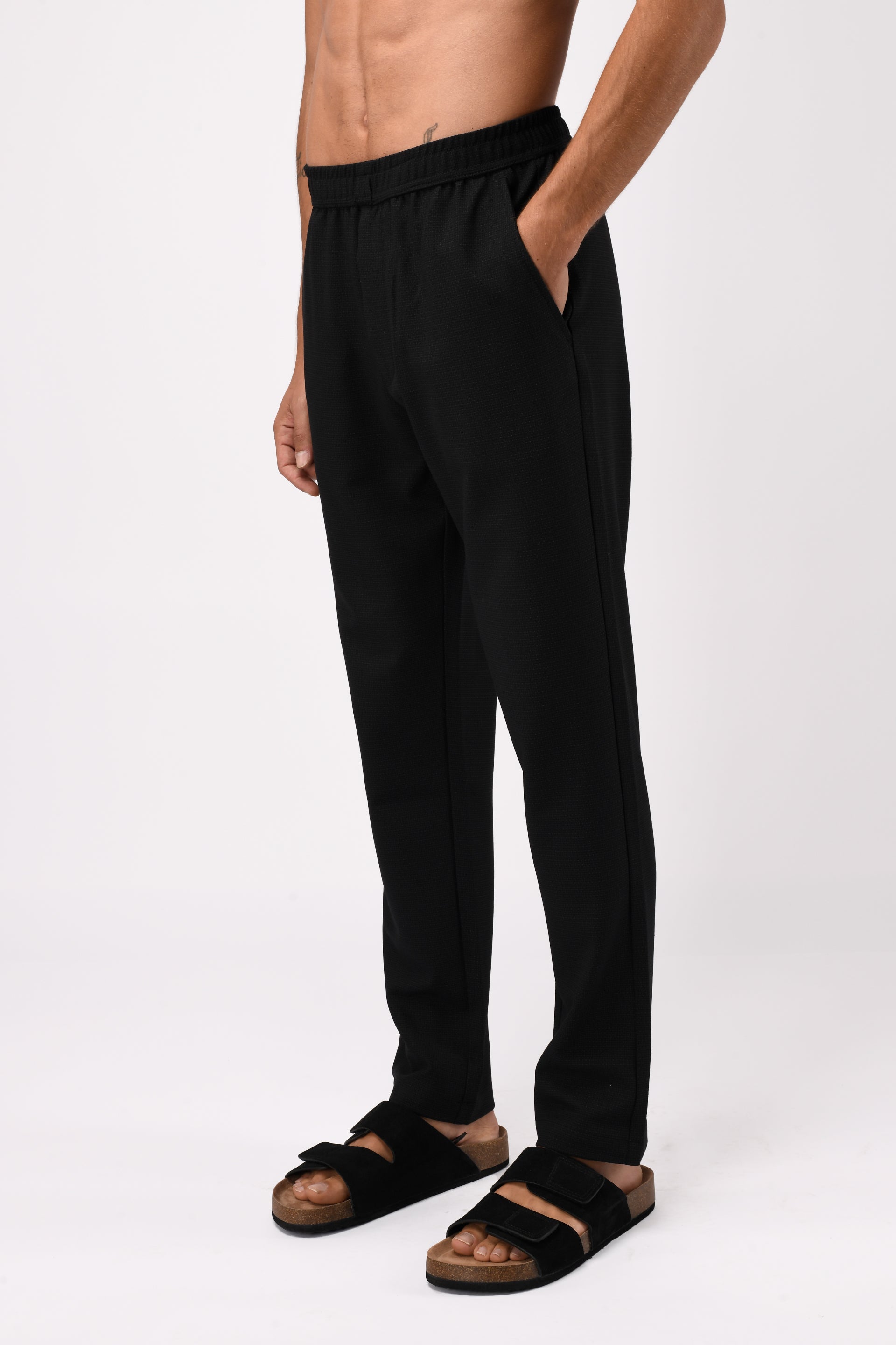 EASY IRON TEXTURED FLEXIWAIST TAILORED TROUSERS IN BLACK