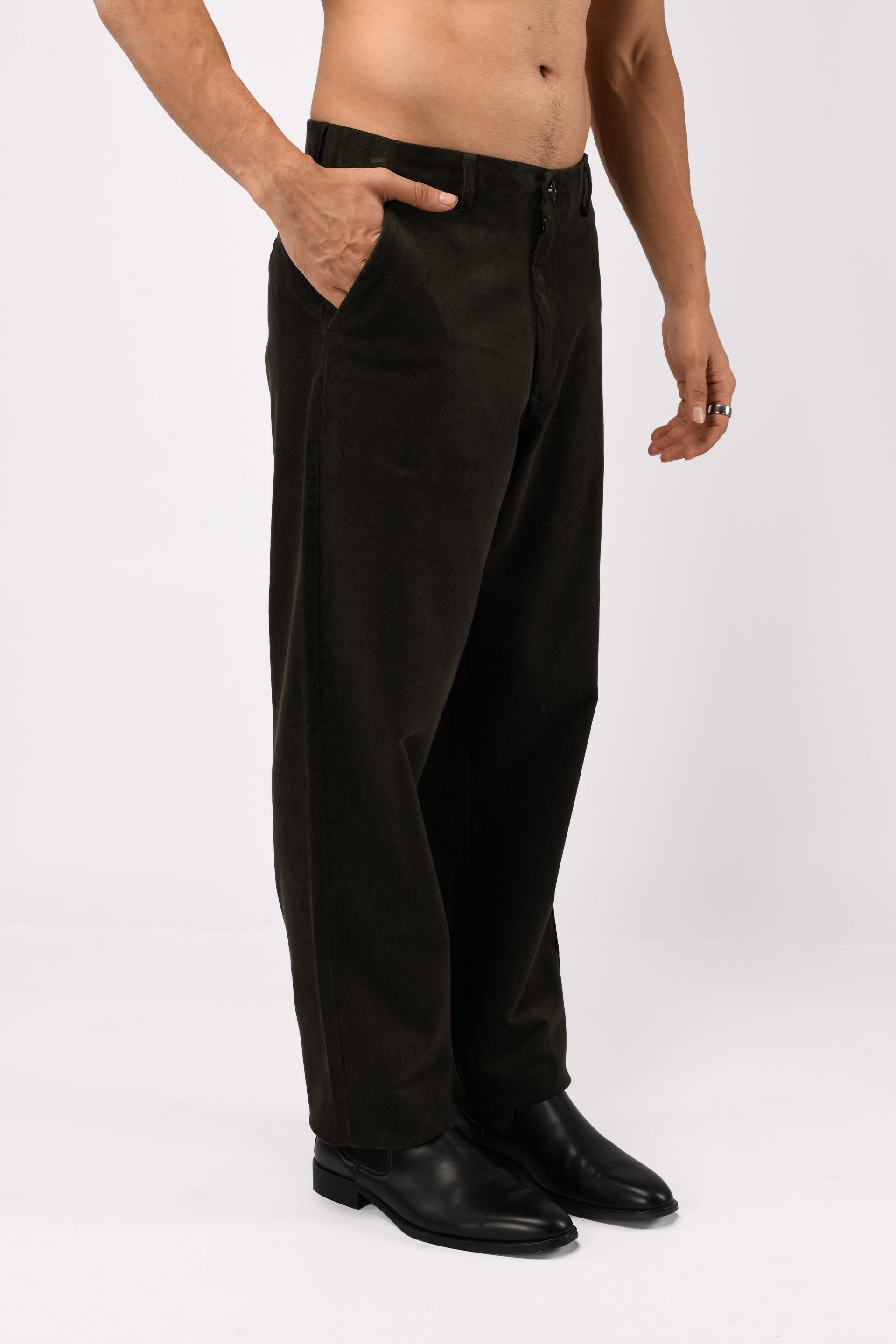 SOFT CORDUROY RELAXED PANTS IN GREEN