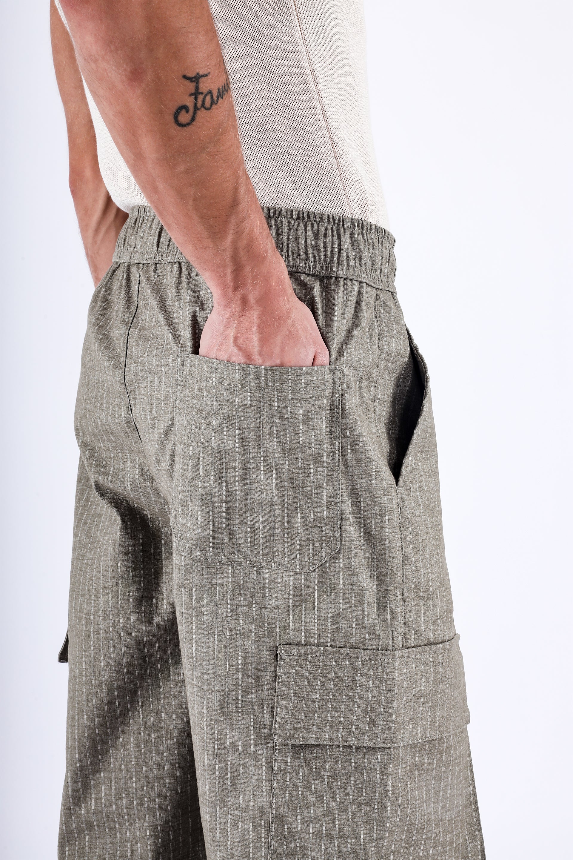 Air Striped Relaxed Cargo Pants In Green