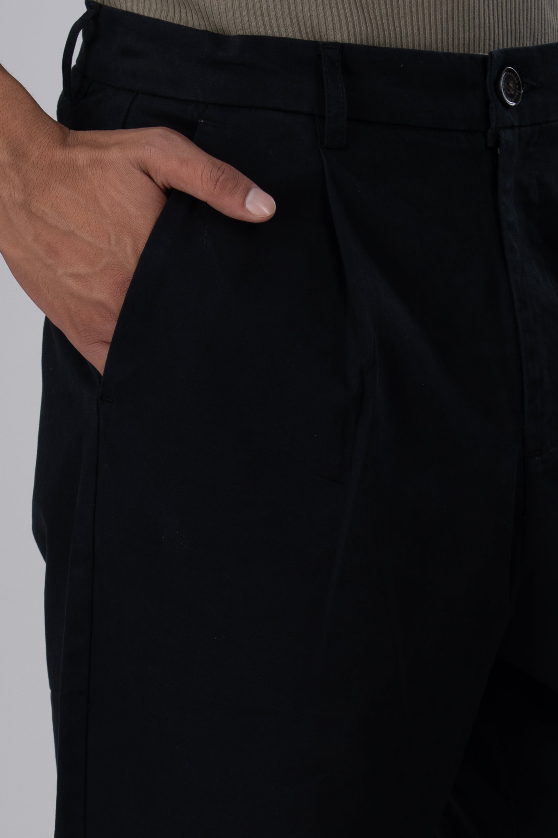 Premium Signature Relaxed Chinos In Black