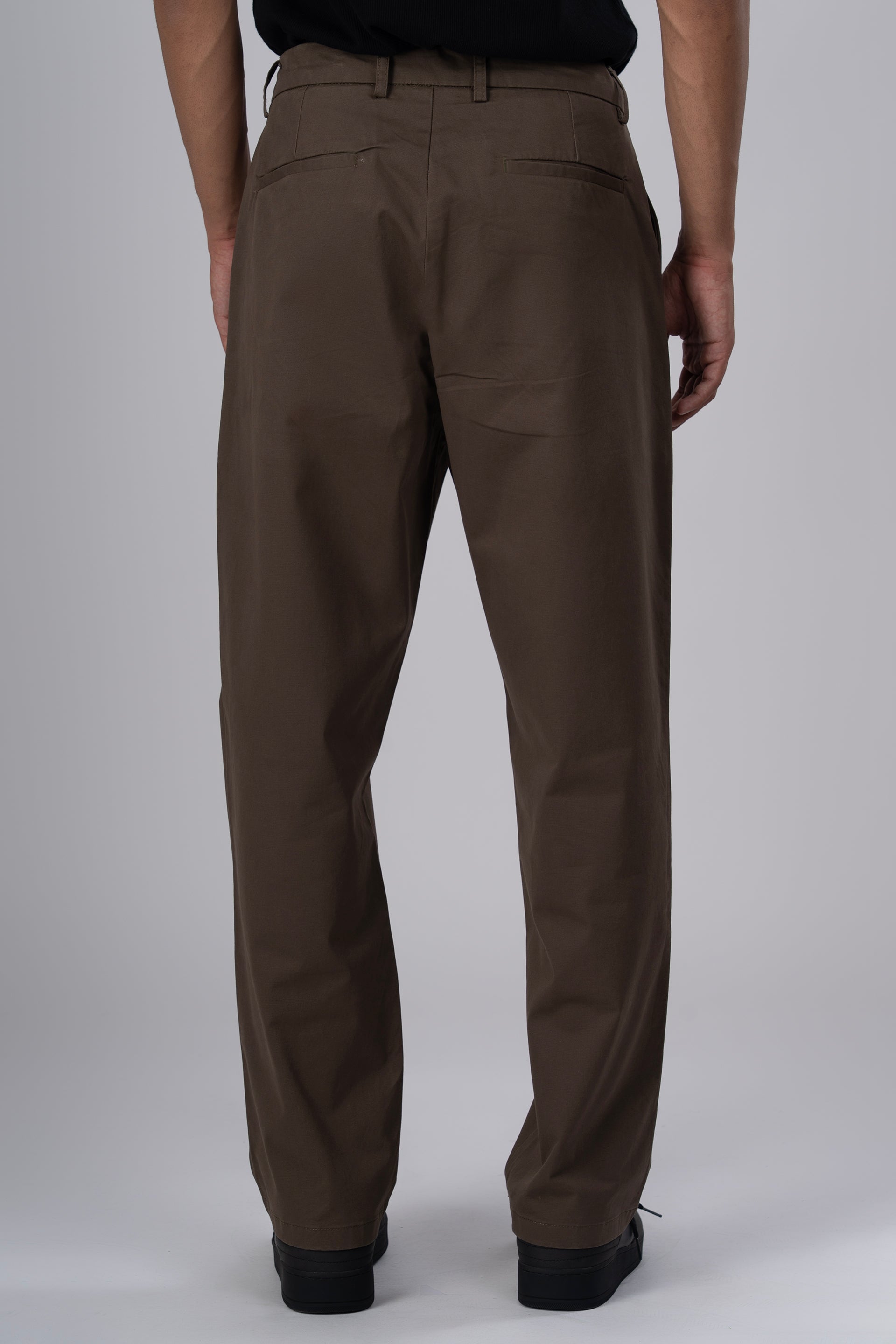 Premium Signature Relaxed Chinos In Brown