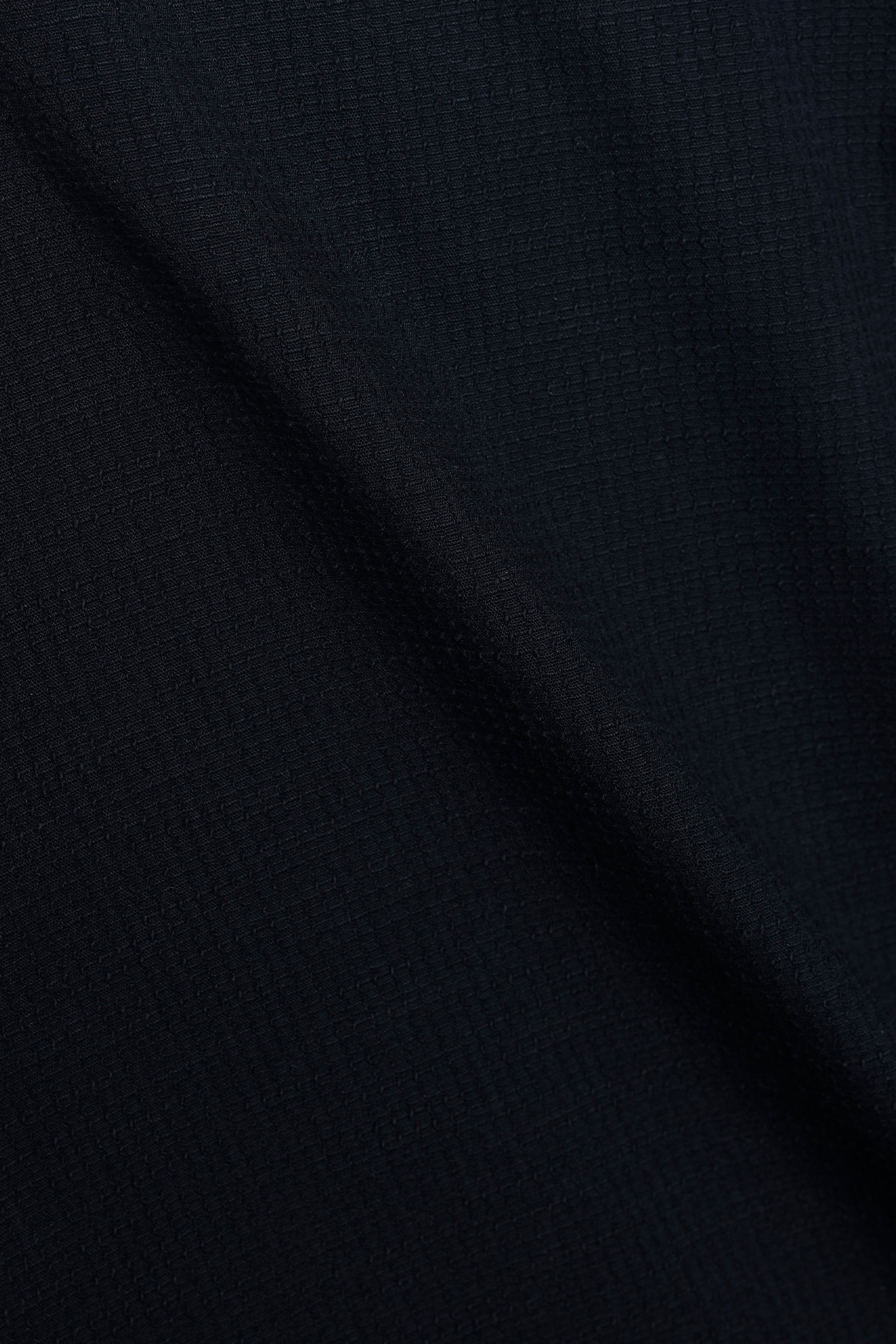 EASY IRON TEXTURED MANDARIN SHIRT IN BLACK