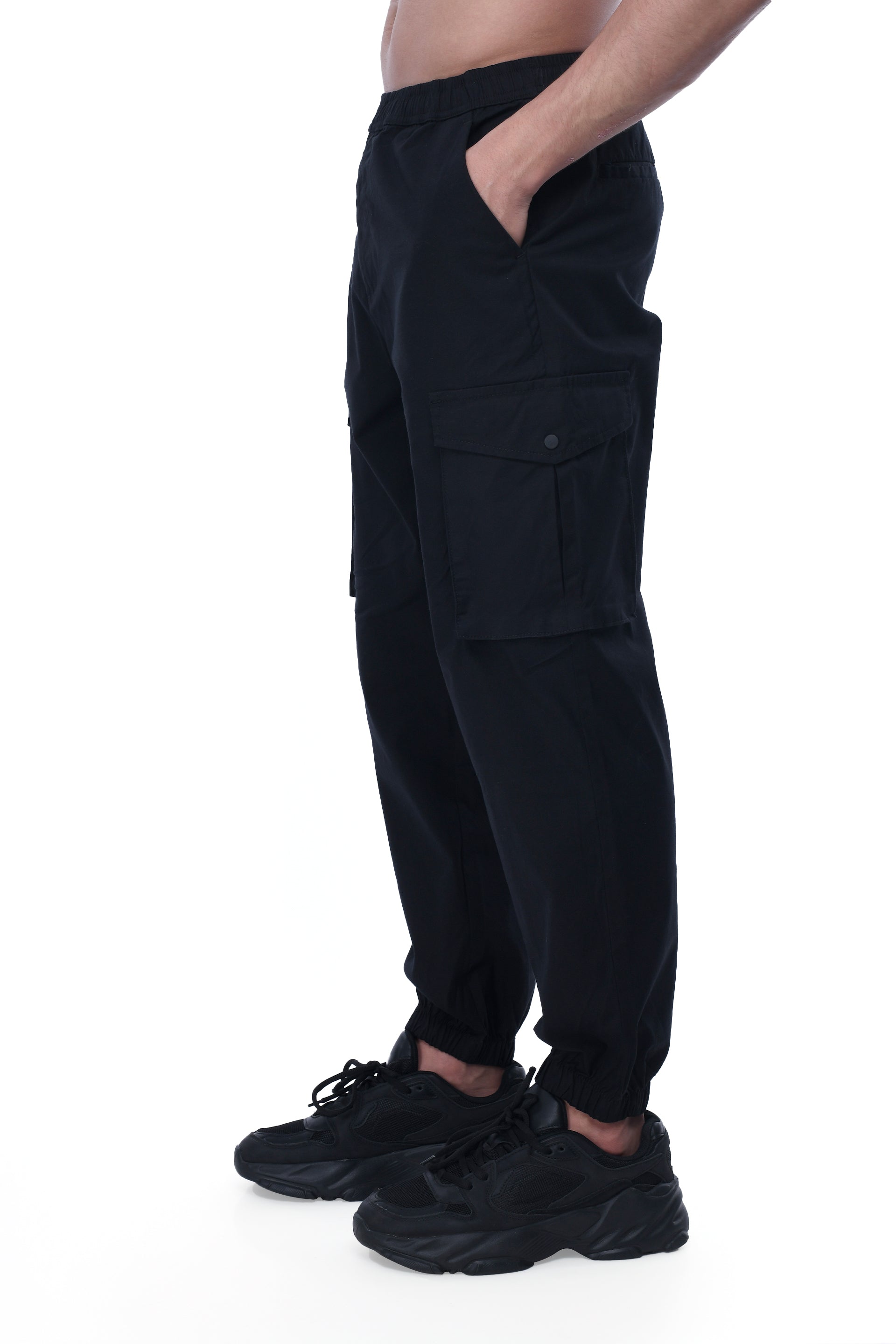 RELAXED LIGHT COTTON JOGGERS IN BLACK