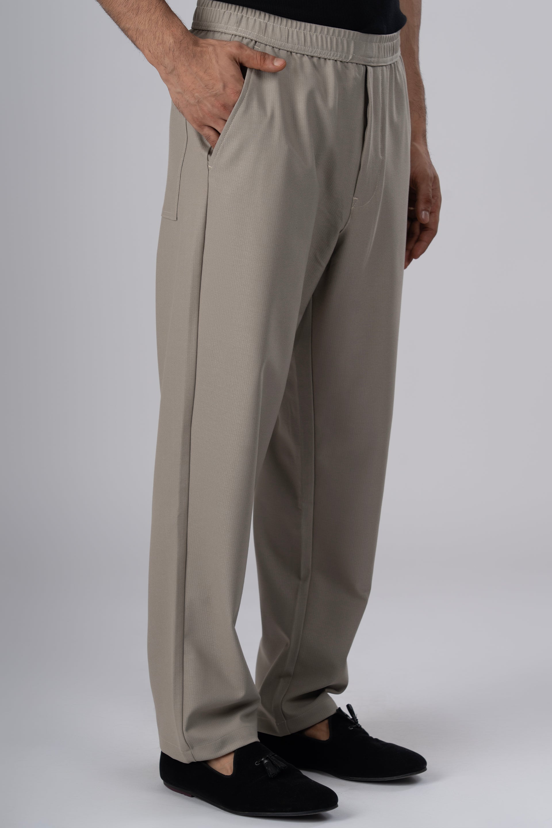 Easy Iron Flexiwaist Relaxed Trouser In Beige