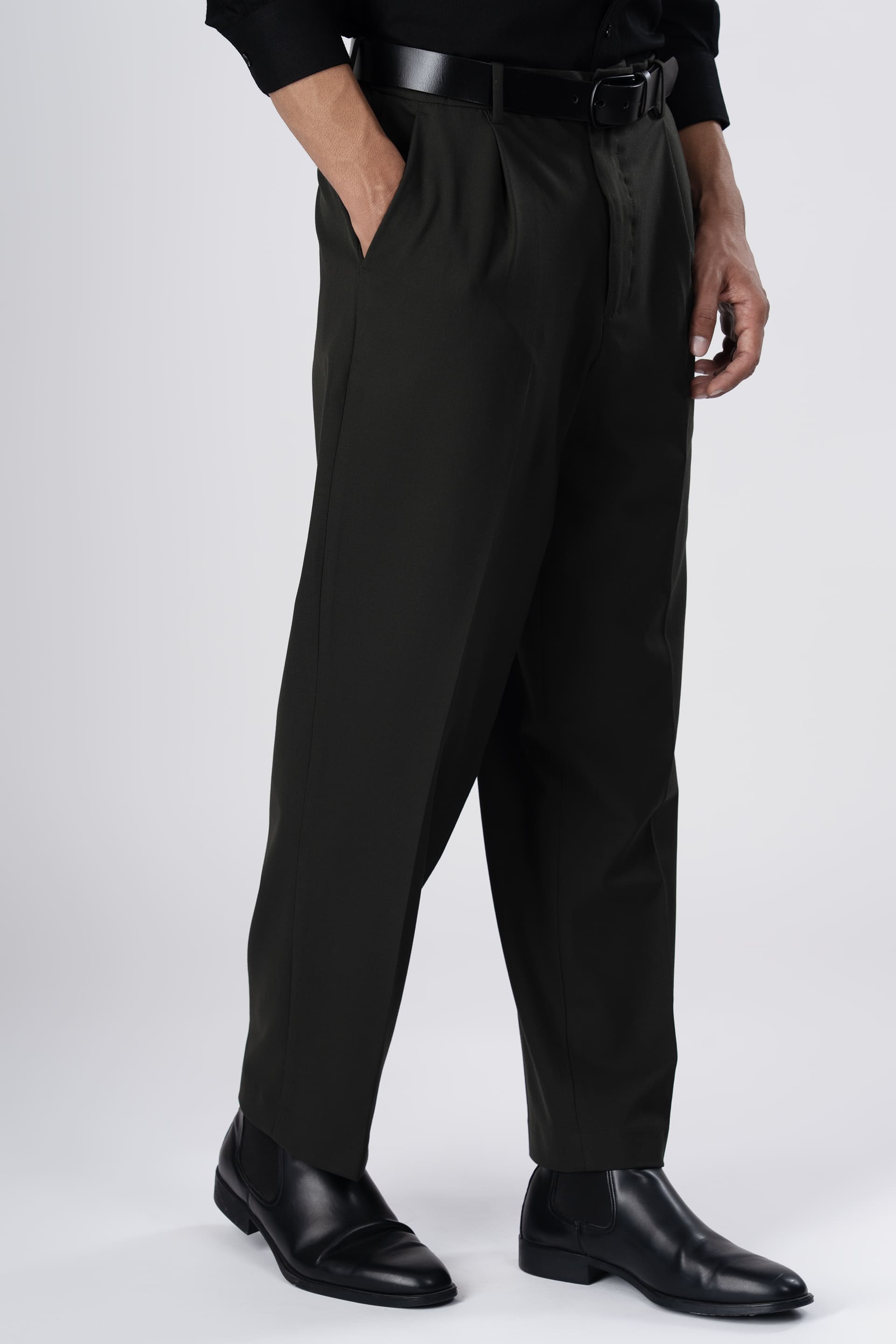 Classic Easy Iron Relaxed Trousers In Olive