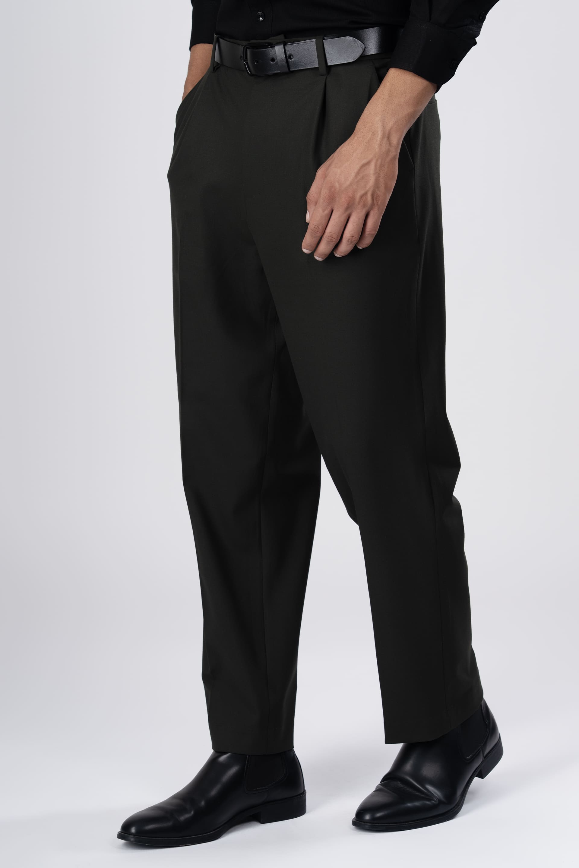 Classic Easy Iron Relaxed Trousers In Olive