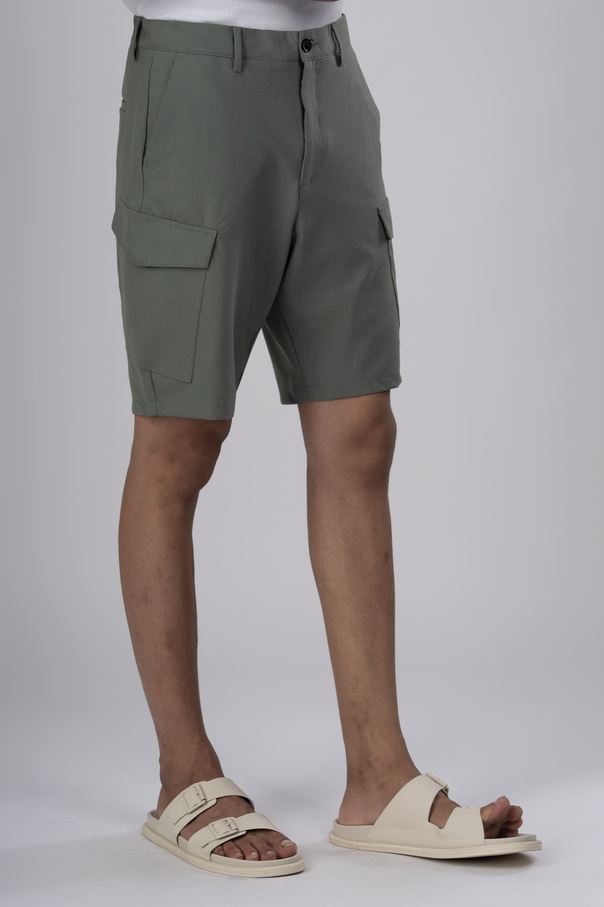 Easy Iron Cargo Shorts In Pistachio