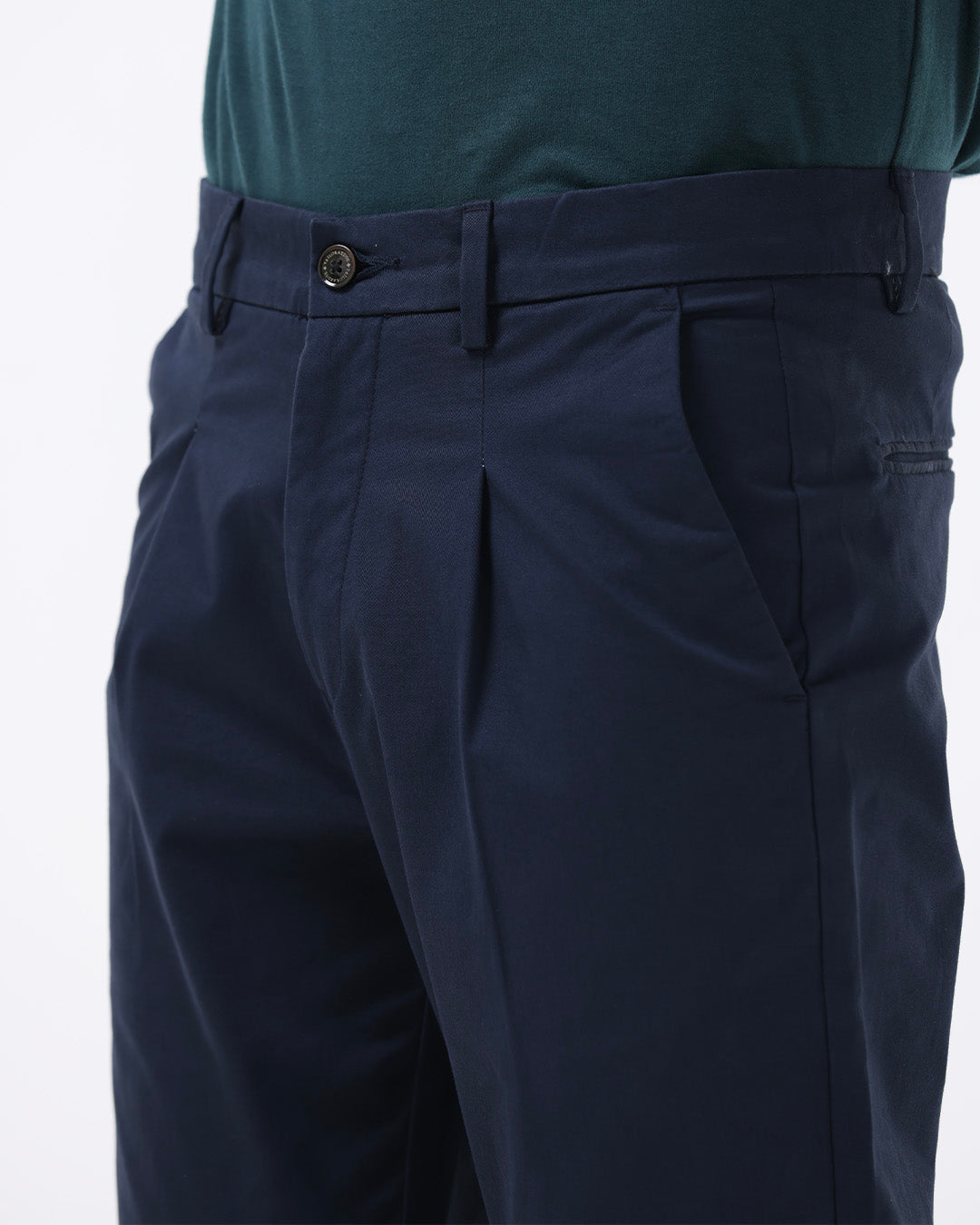 Essential Pleated Fine Twill Pants In Navy