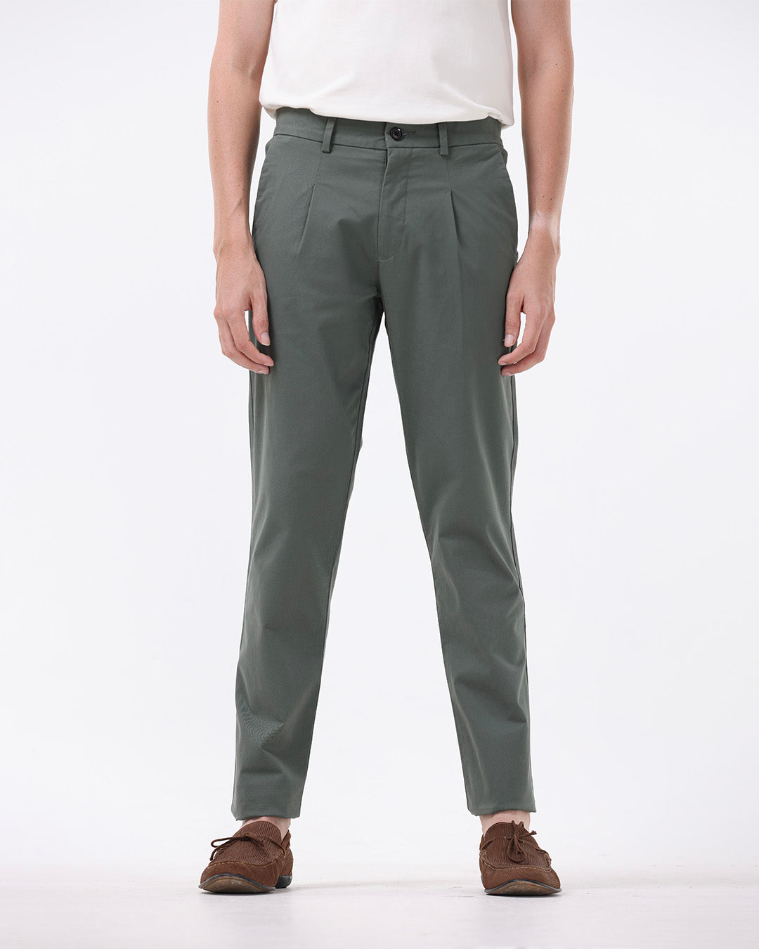 Essential Pleated Fine Twill Pants In Olive