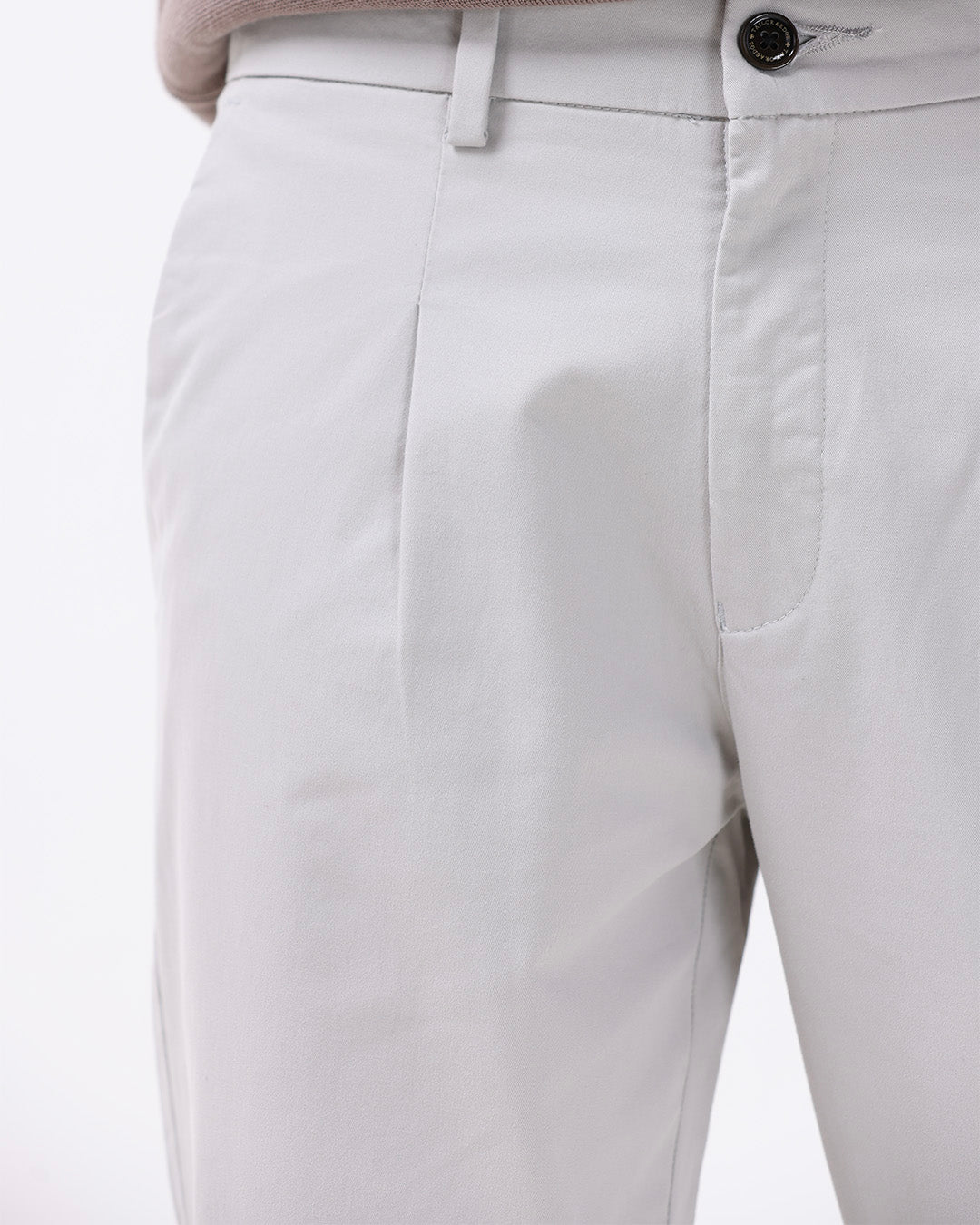 Essential Pleated Fine Twill Pants In Powder White