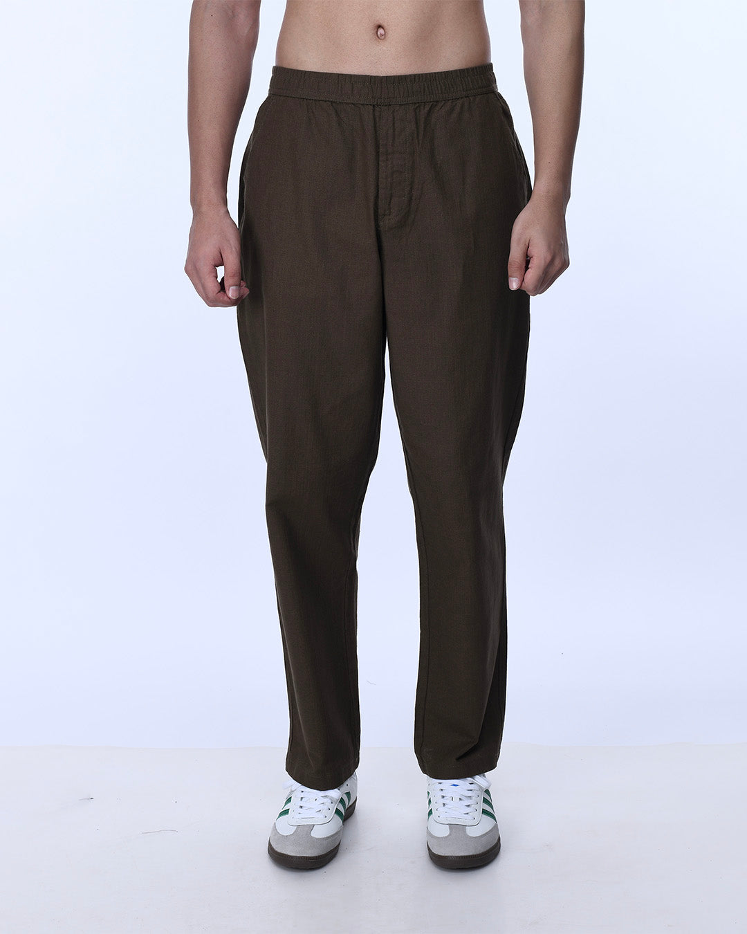 Raw Slub Relaxed Flexiwaist Pants In Brown