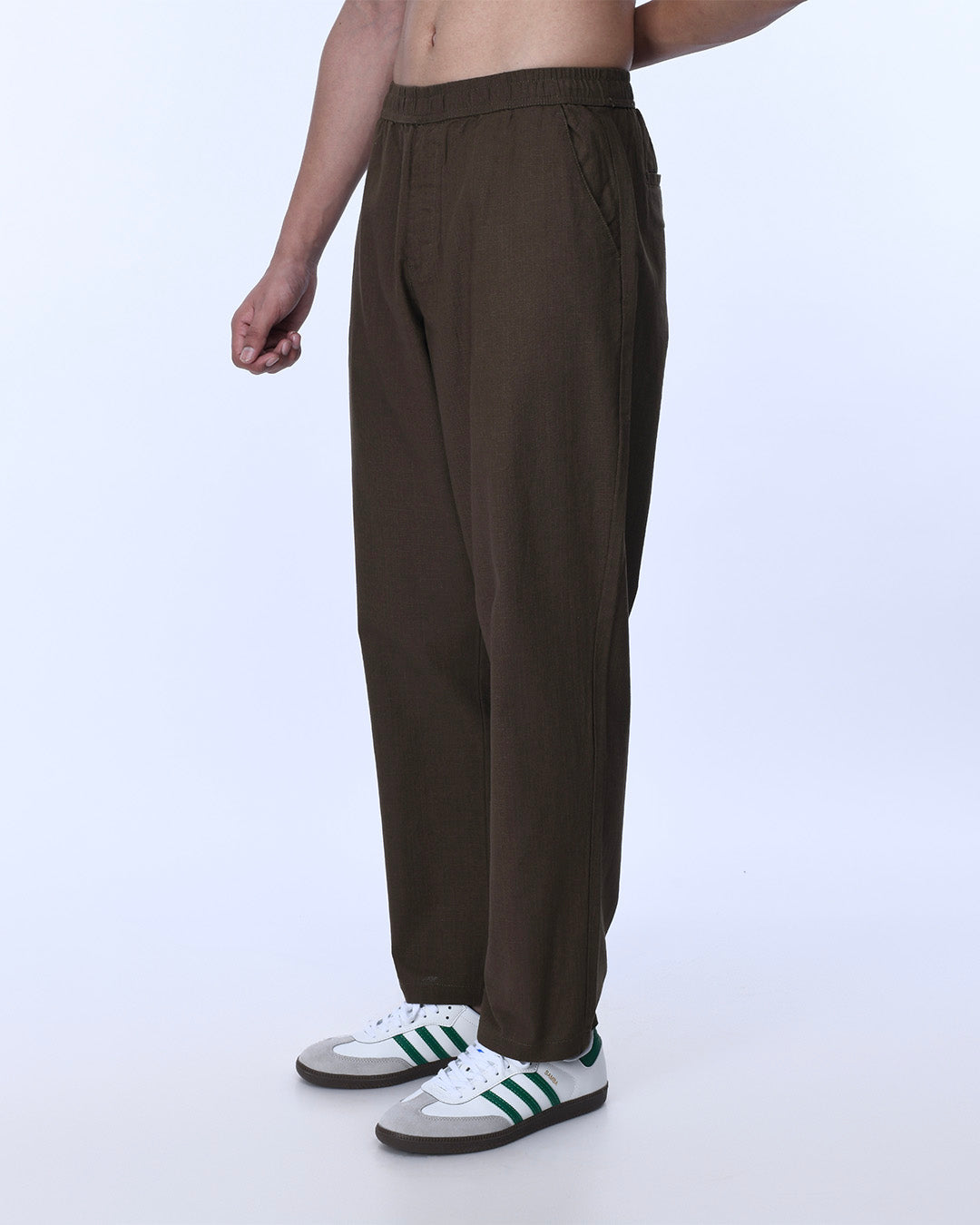 Raw Slub Relaxed Flexiwaist Pants In Brown