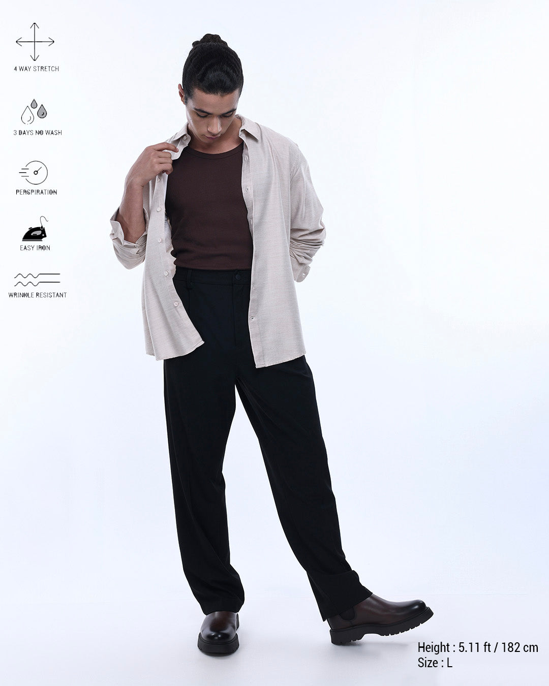 Soft Iron Flexi Relaxed Trouser In Black