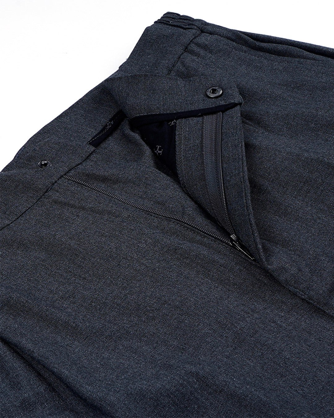 Soft Iron Flexi Relaxed Trouser In Grey