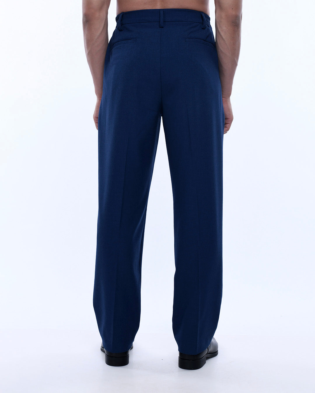 Soft Iron Flexi Relaxed Trouser In Blue