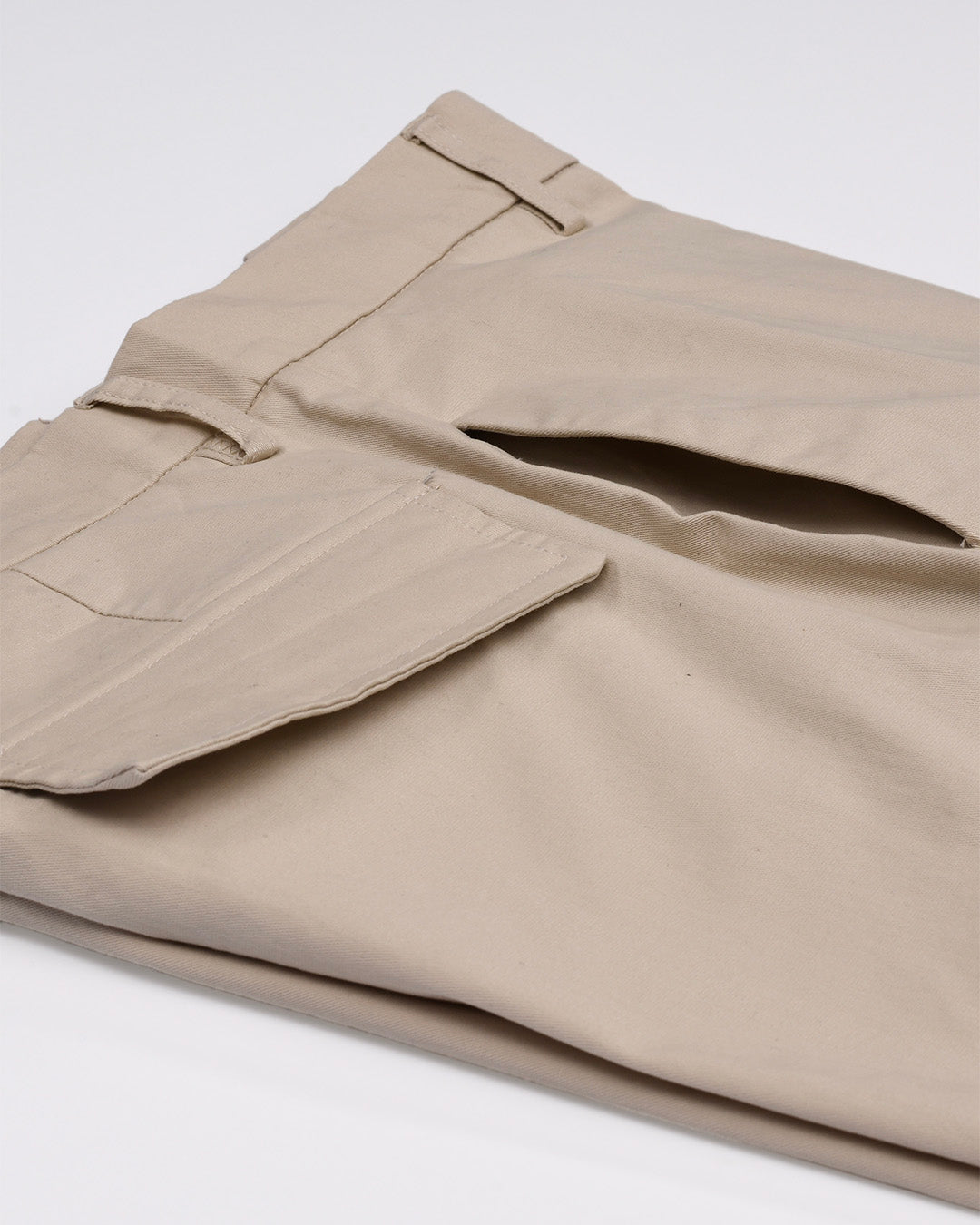 Finest Twill Relaxed Cargo Pants In Cream