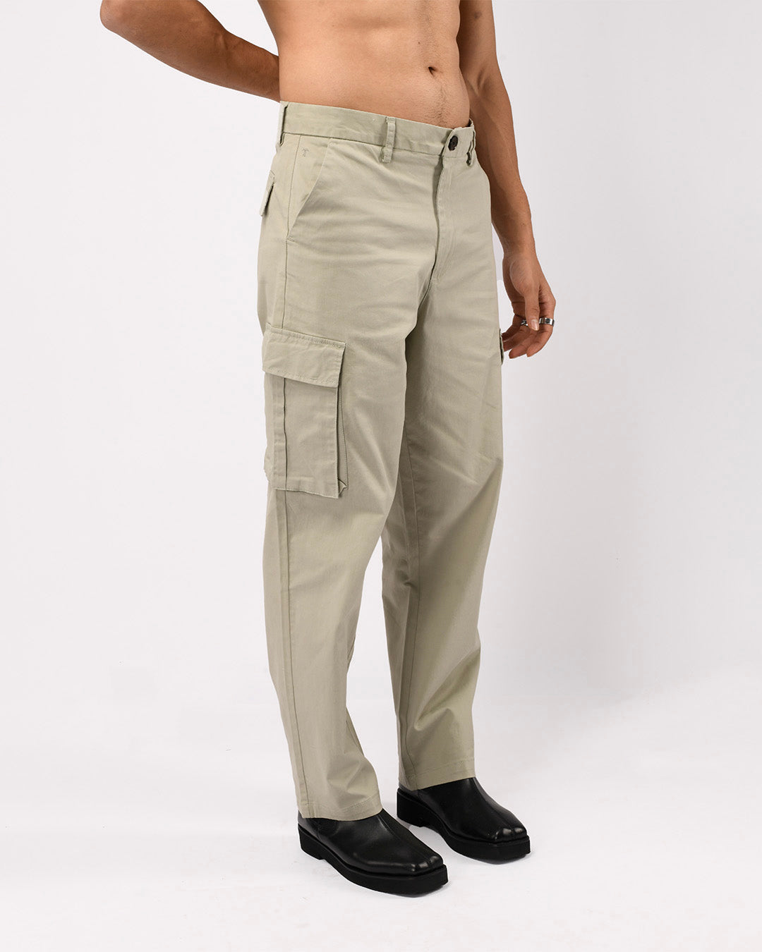 Finest Twill Relaxed Cargo Pants In Pistachio