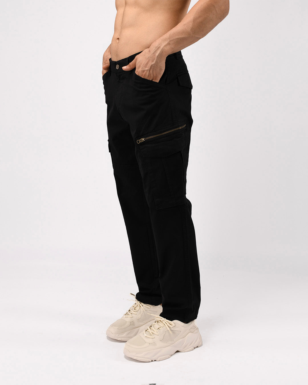 Utility Zip Tailored Cargo Pants In Black