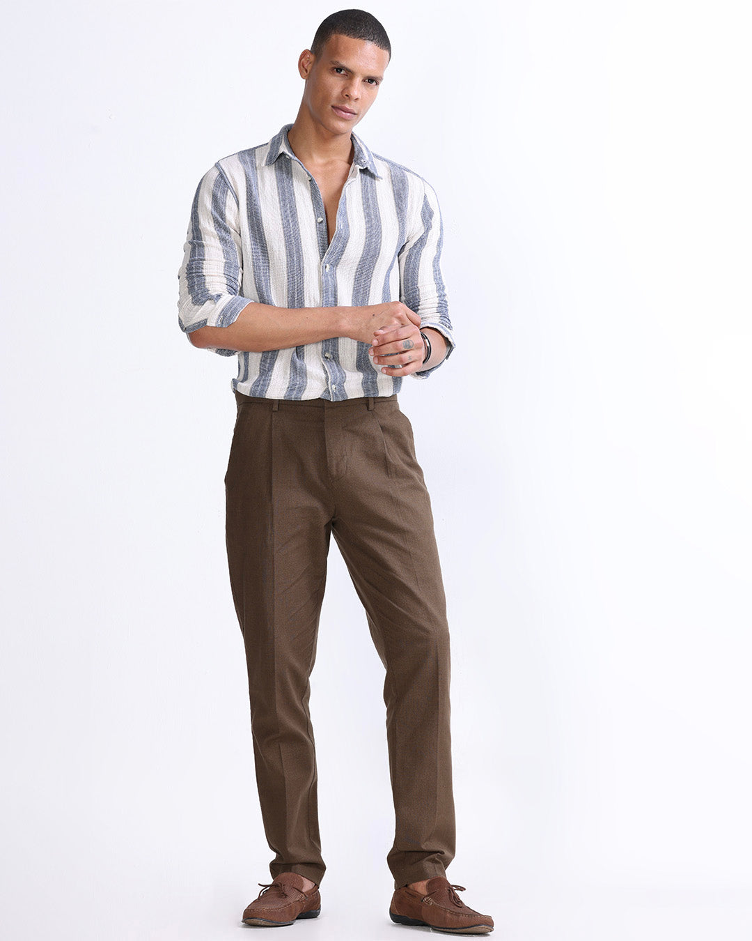 Raw Slub Pleated Trouser In Fur Brown