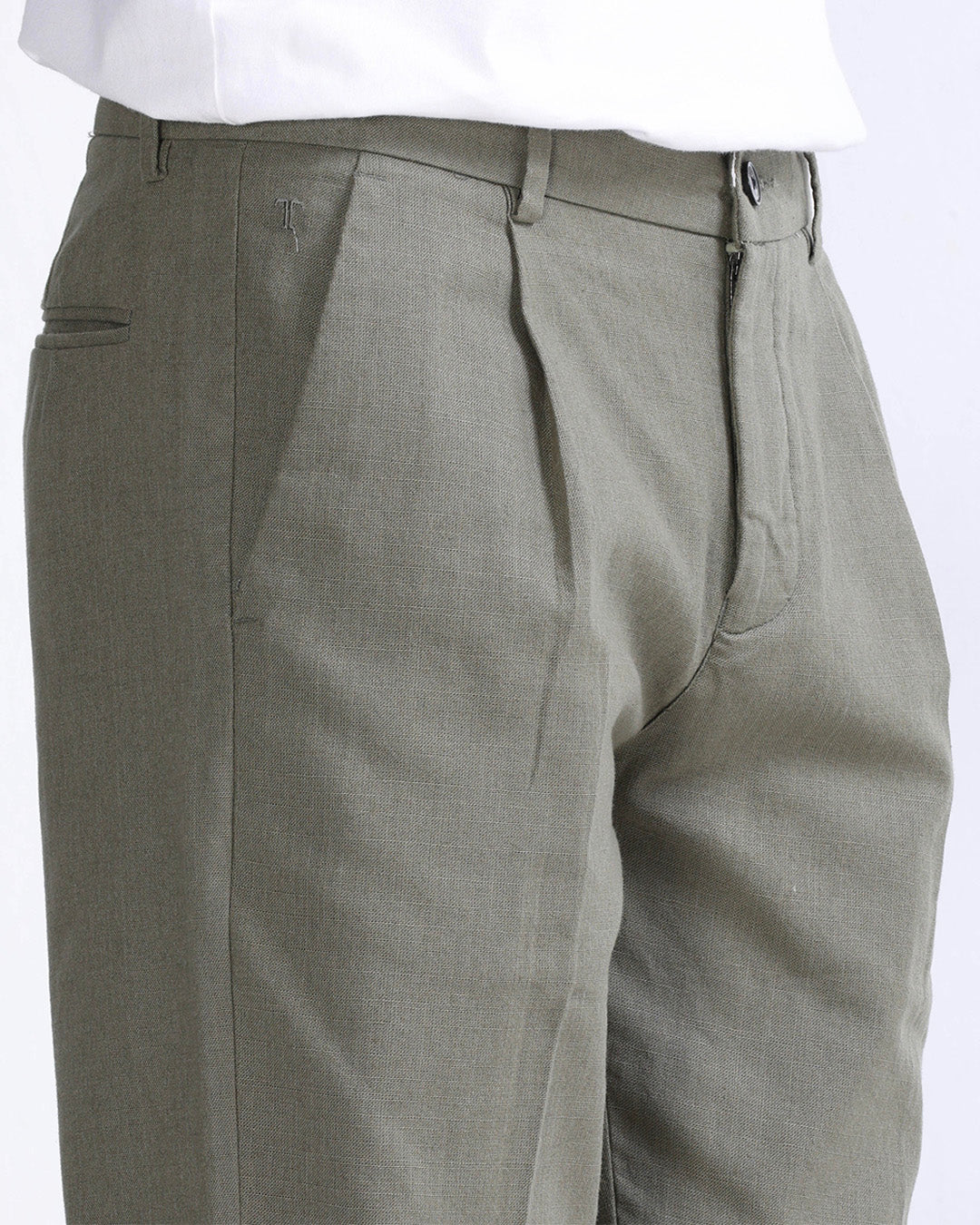 Raw Slub Pleated Trouser In Pine Olive