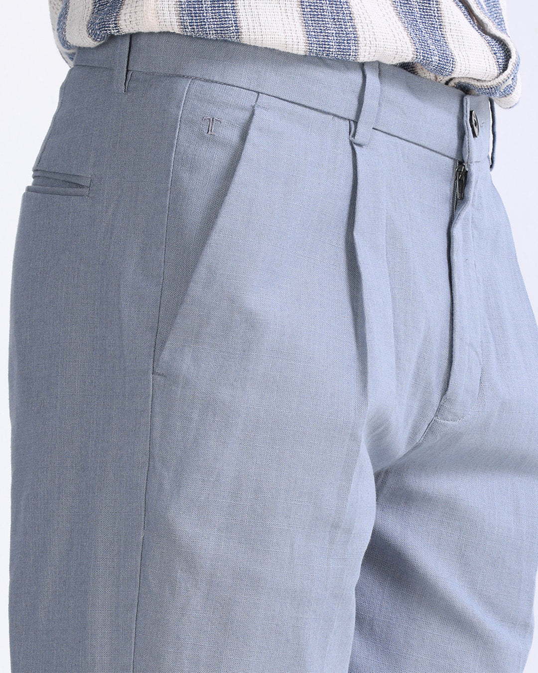 Raw Slub Pleated Trouser In Ocean Blue