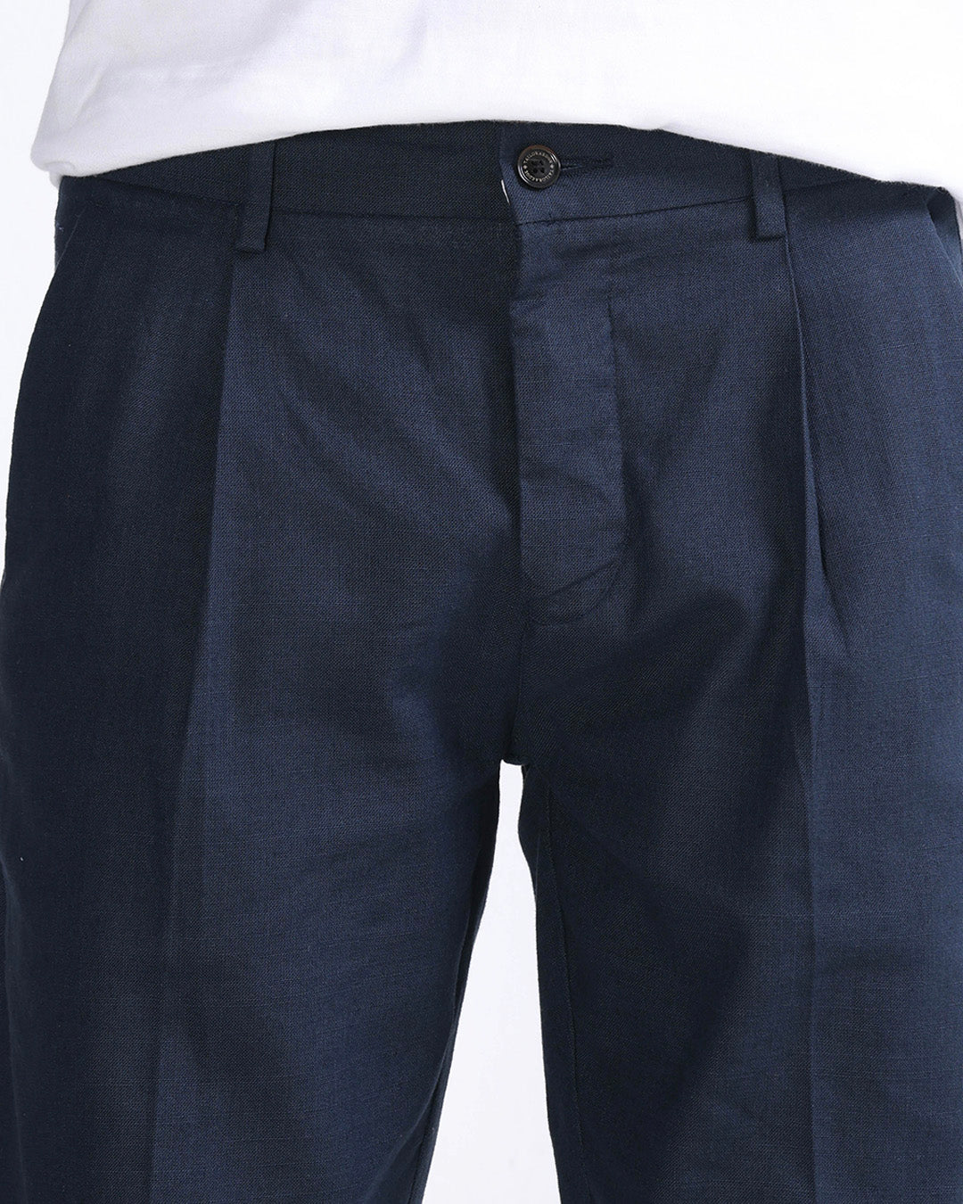 Raw Slub Pleated Trouser In Navy