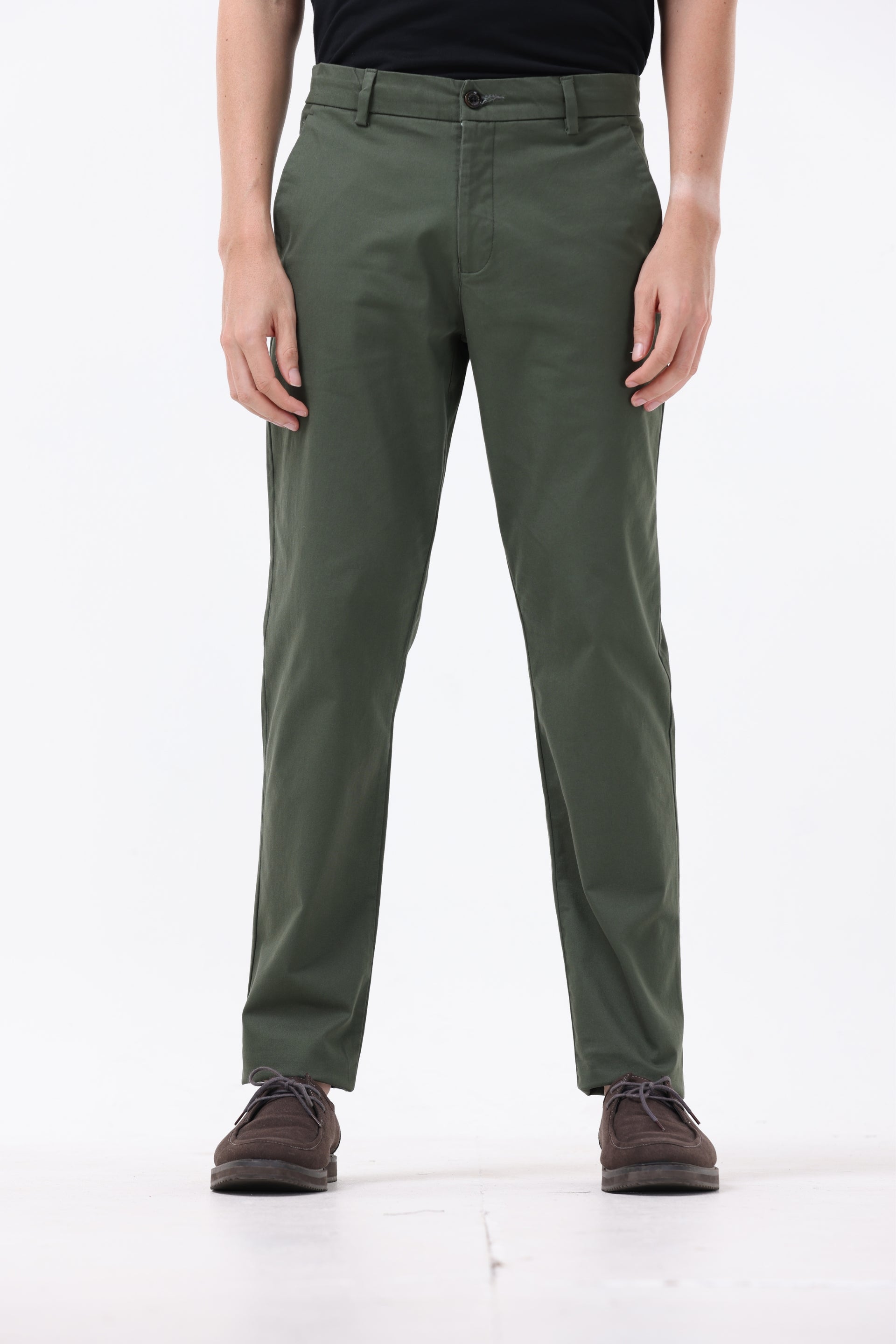 BROKEN SIGNATURE CHINOS IN PINE OLIVE