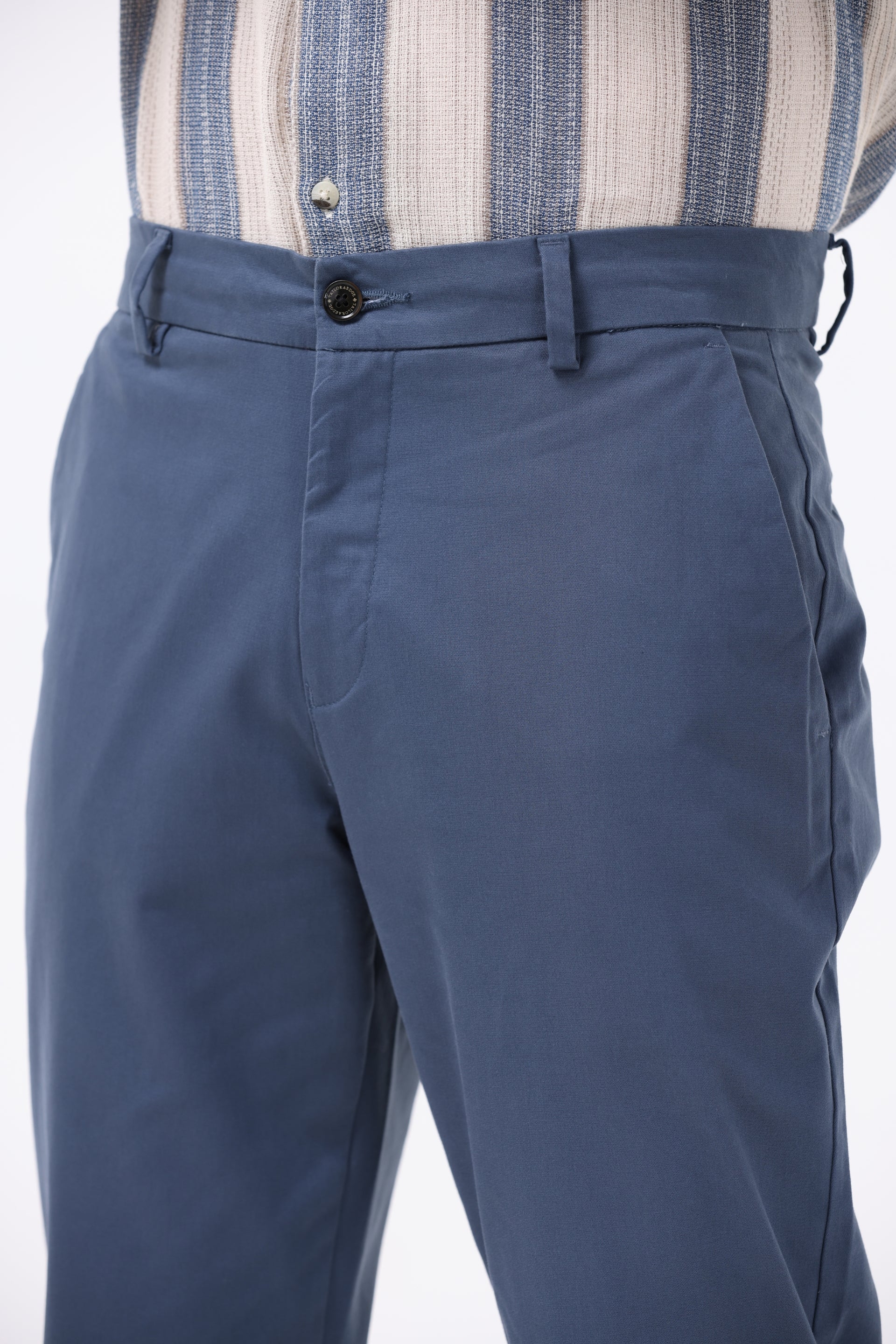 BROKEN SIGNATURE CHINOS IN AQUA BLUE