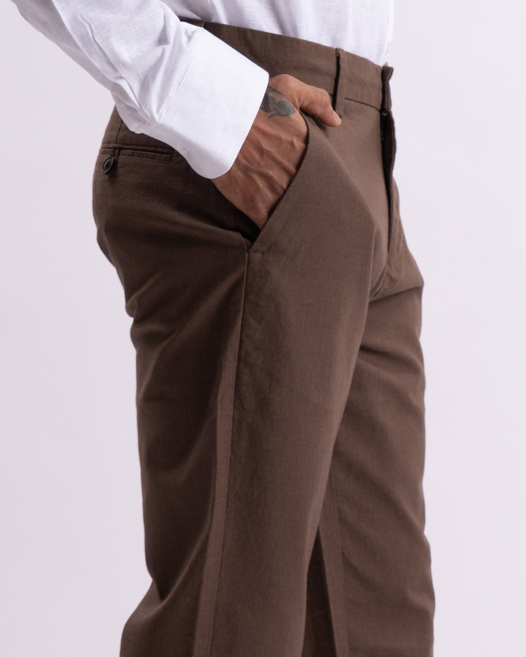 Holiday Tailored Chinos In Fur Brown