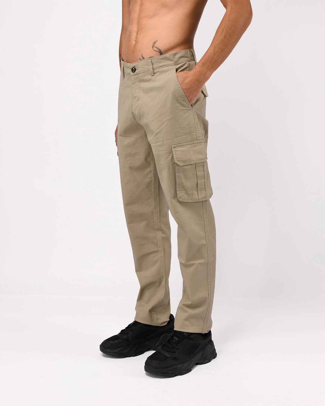 Elevated Twill Tailored Cargo Pant In Beige