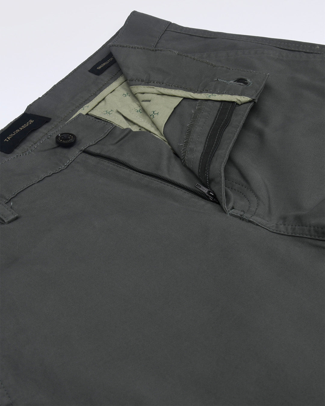 Elevated Twill Tailored Cargo Pant In Olive