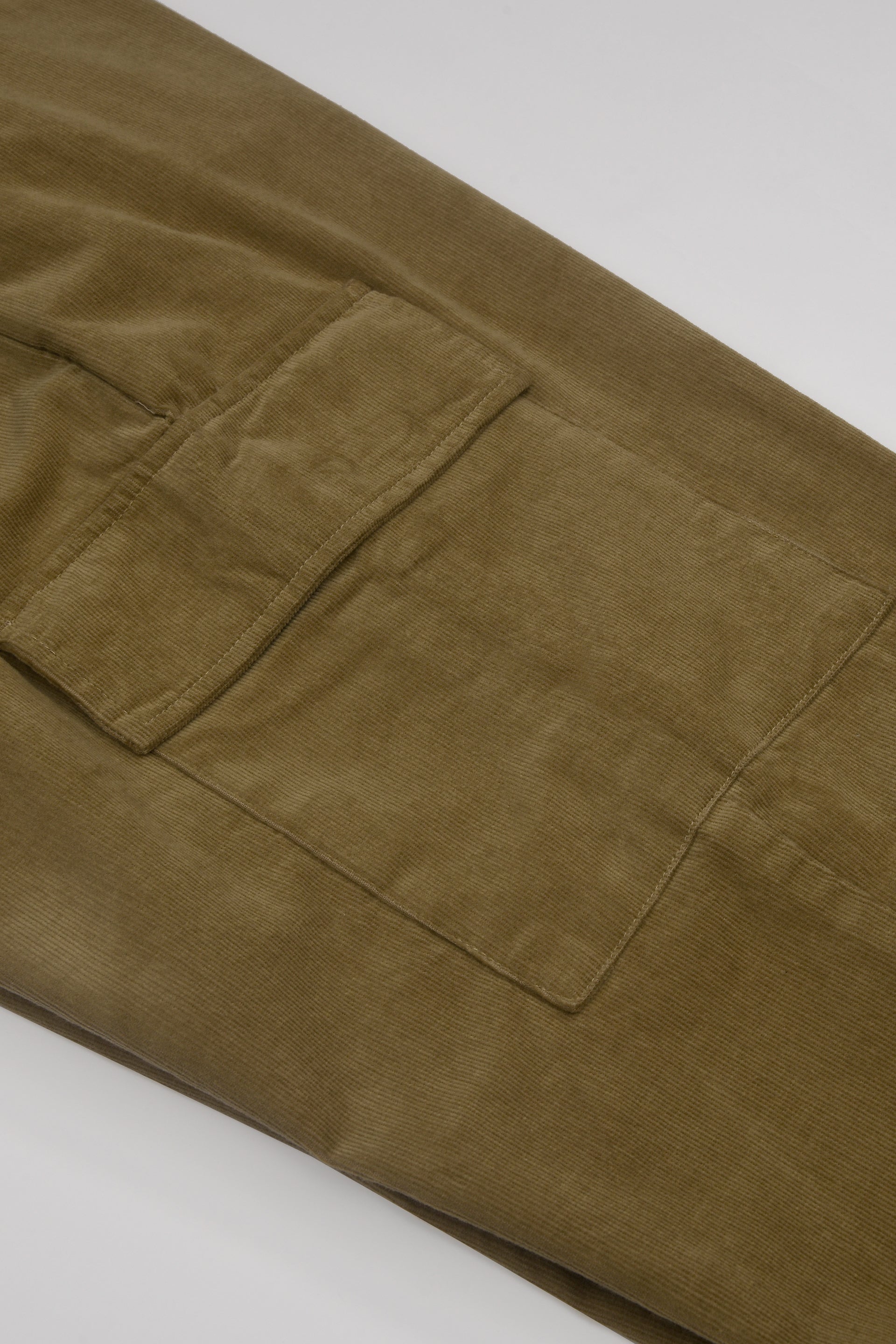 SOFT CORDUROY RELAXED CARGO PANTS