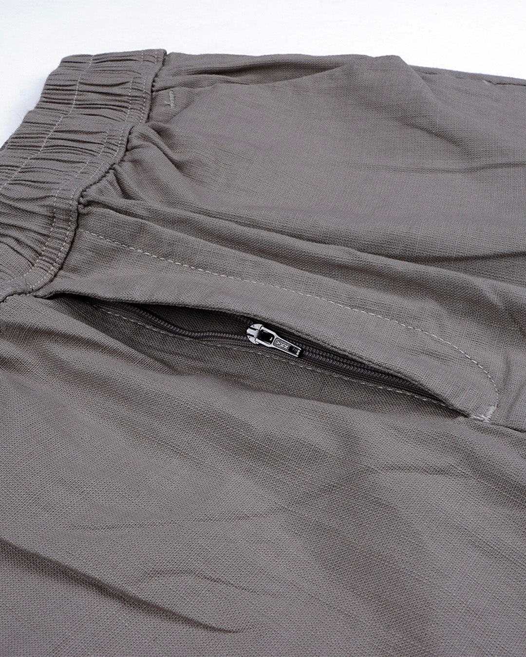 Textured Relaxed Flexiwaist Cargo In Beige