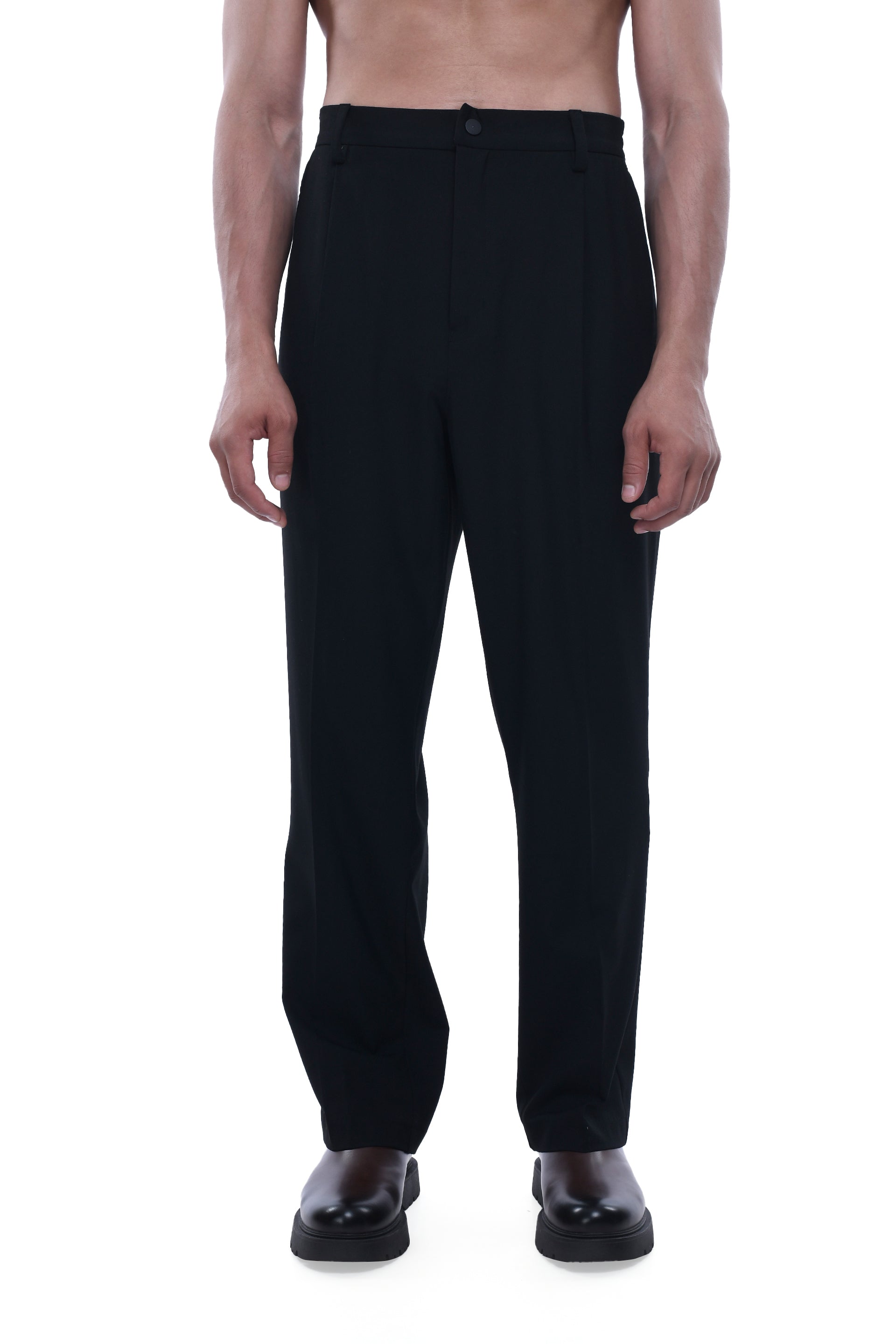 SOFT HANDLE RELAXED TROUSERS