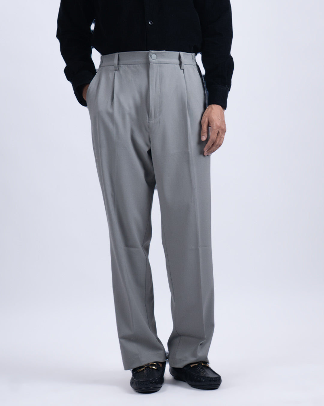 Soft Iron Flexi Relaxed Trouser In Light Grey