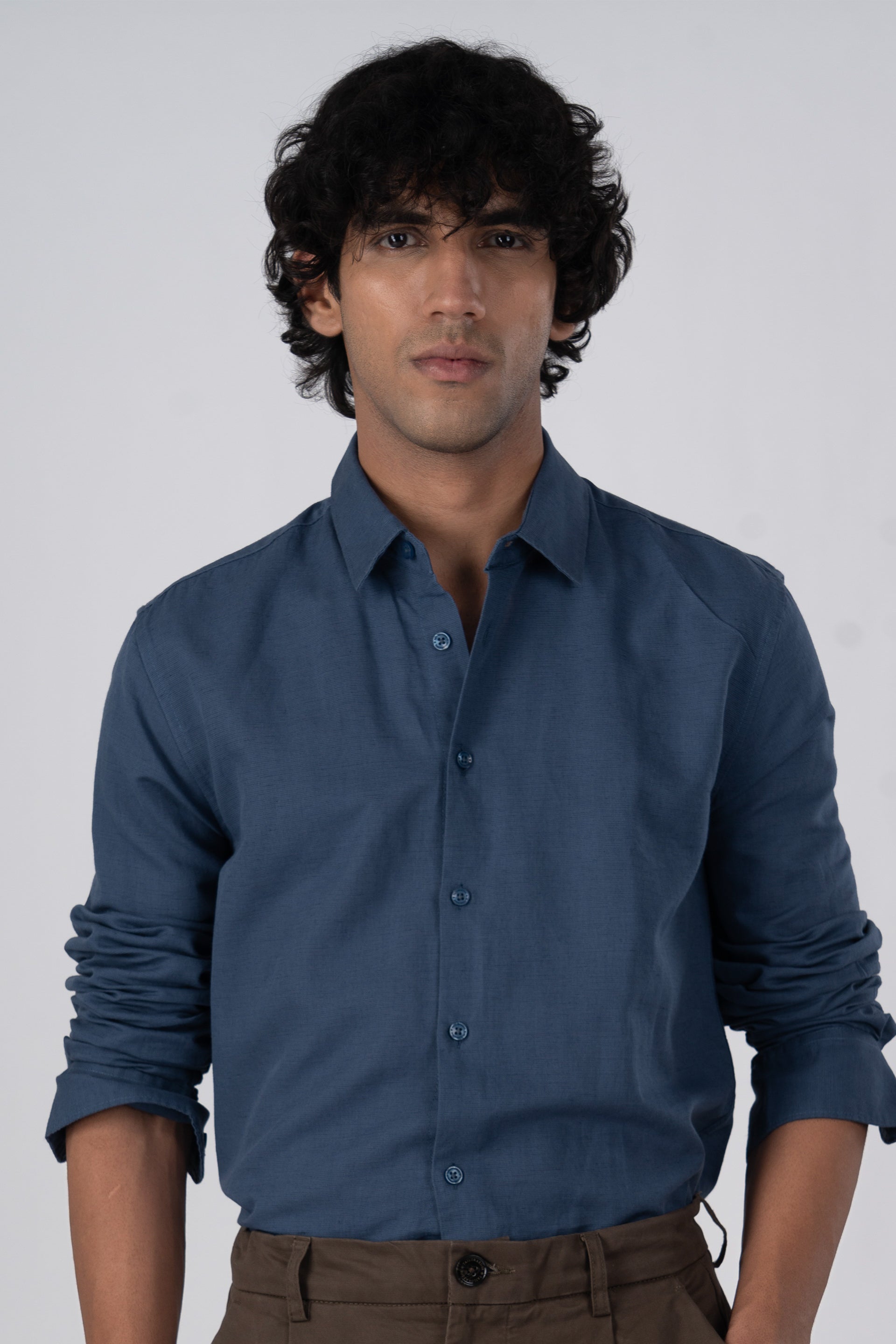 Classic Fused Linen Shirt In Ocean Blue