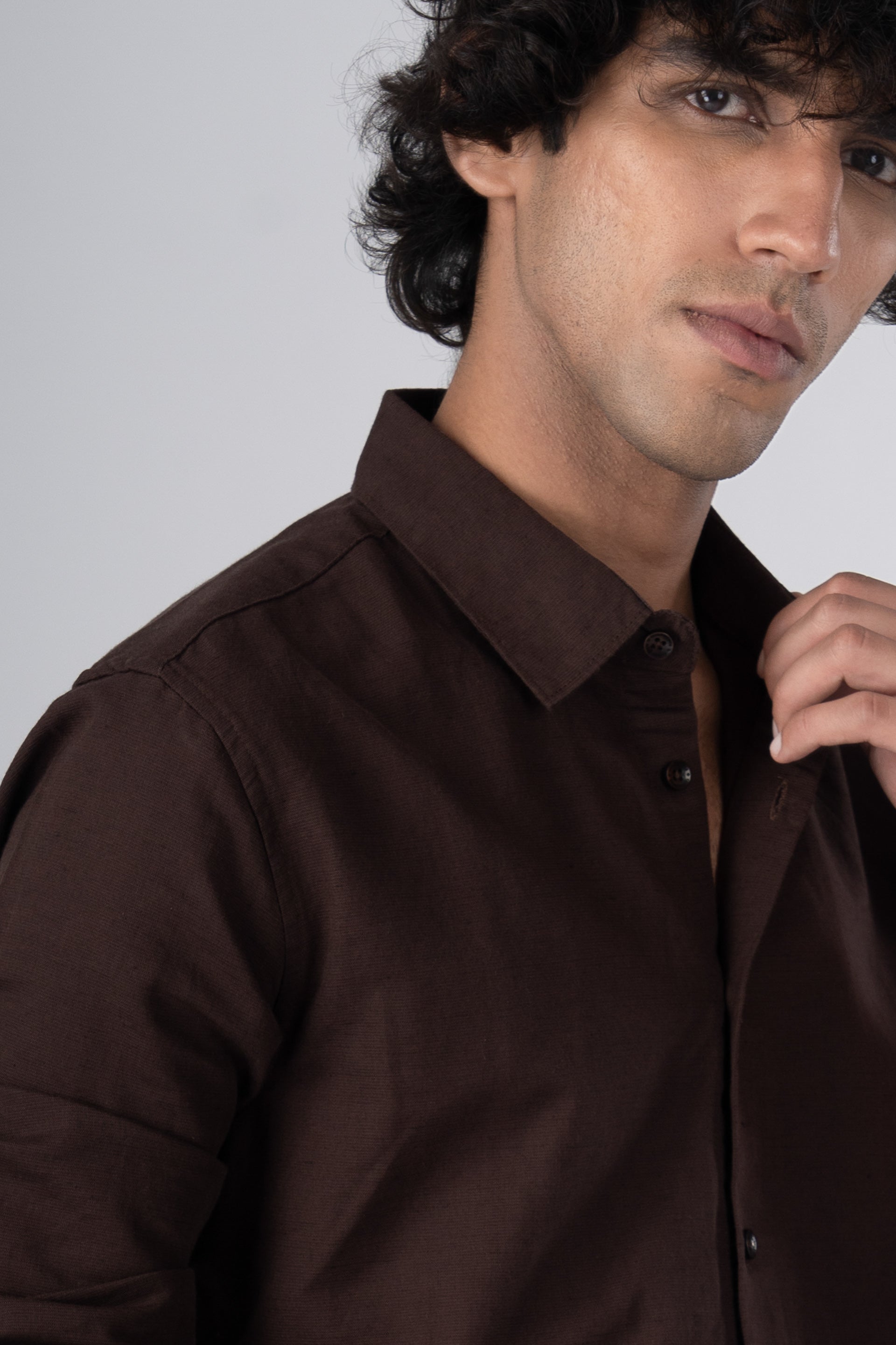 Classic Fused Linen Shirt In Brown