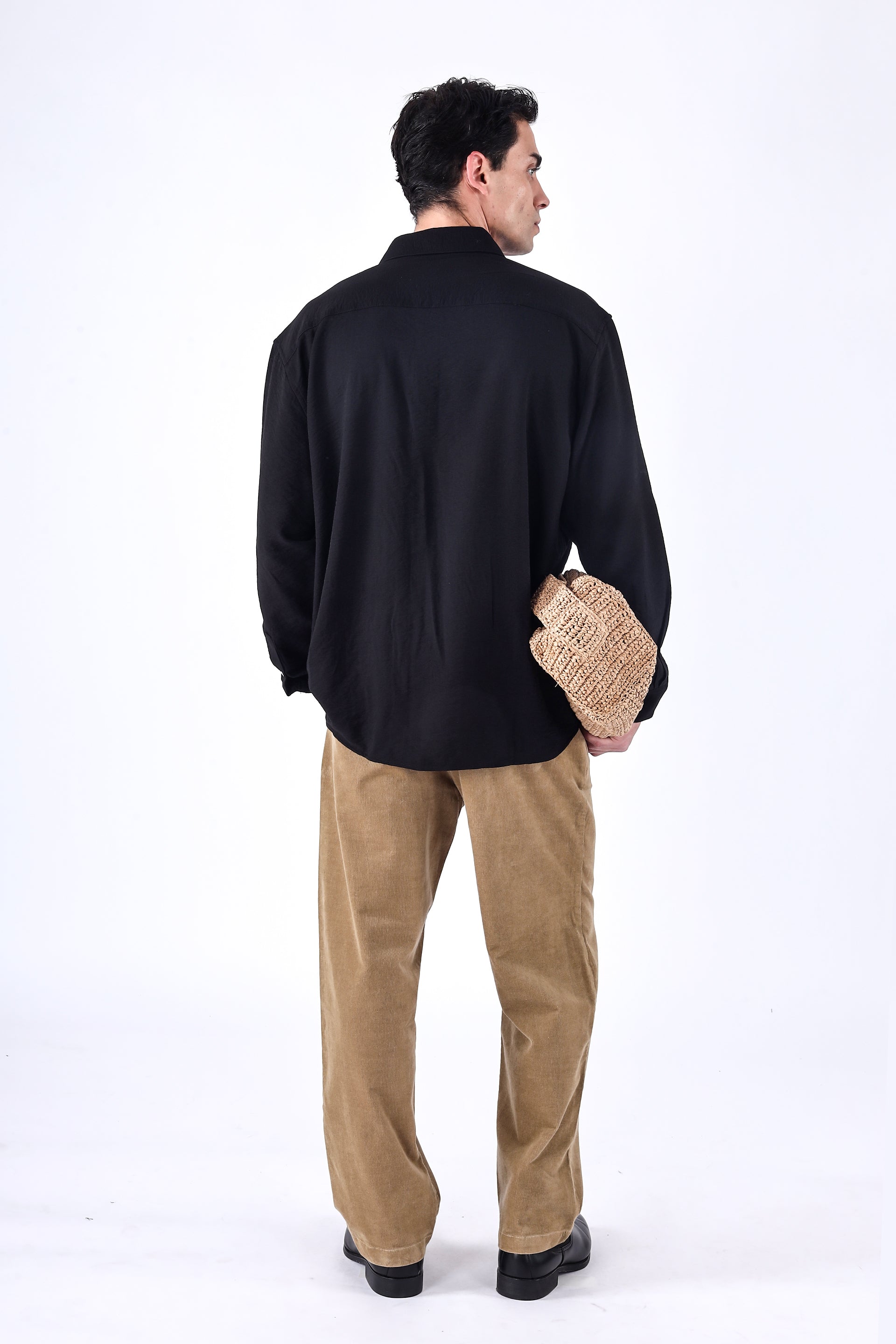 RELAXED DRAPE SHIRT IN BLACK