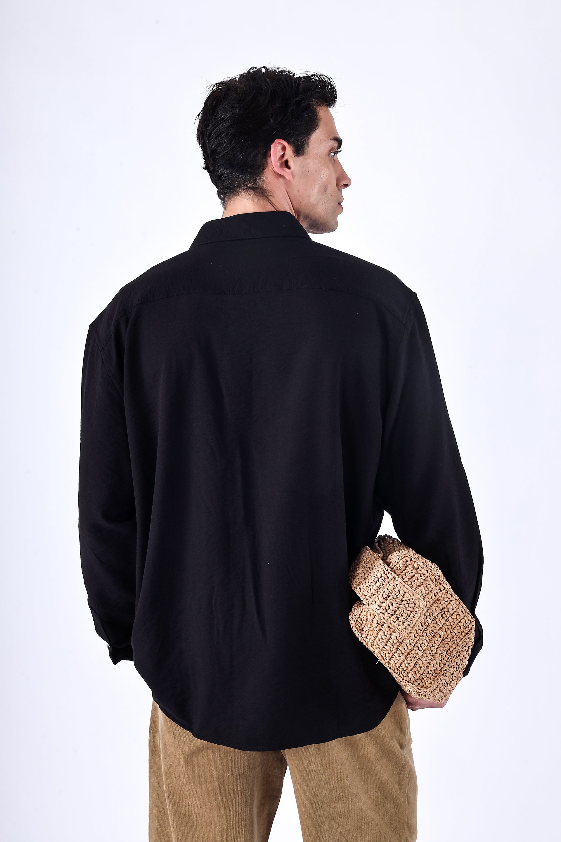 RELAXED DRAPE SHIRT IN BLACK