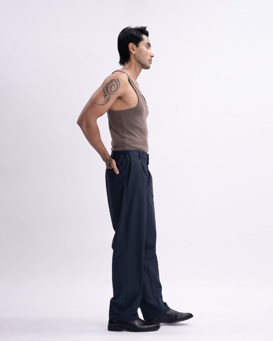 Easy Iron Flexi Relaxed Trouser In Navy