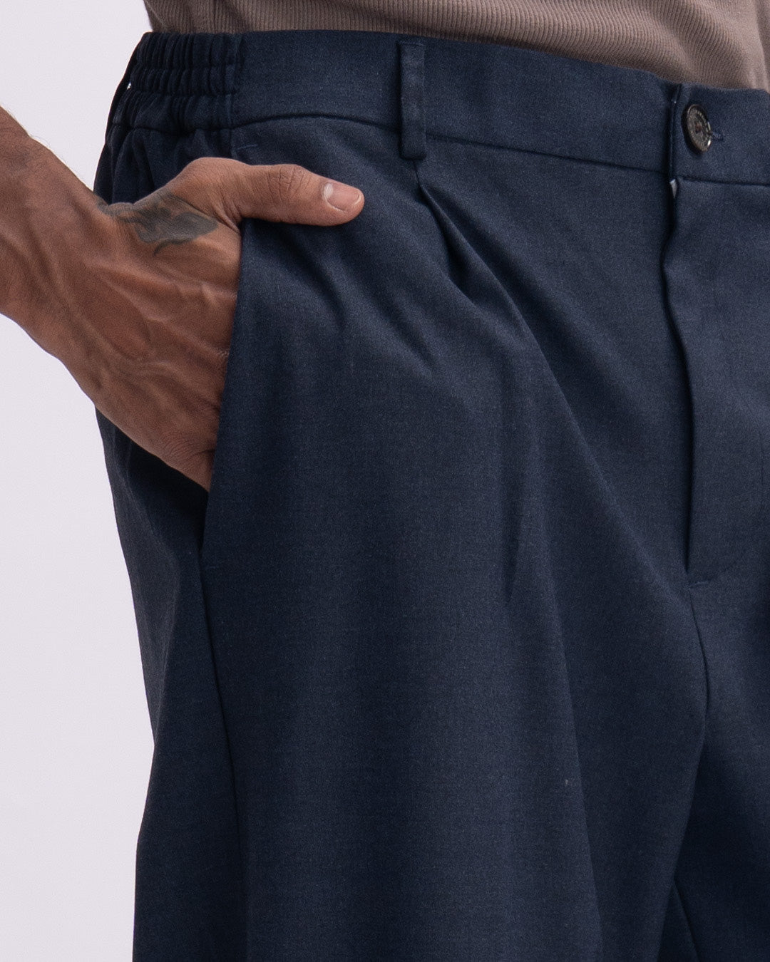 Easy Iron Flexi Relaxed Trouser In Navy