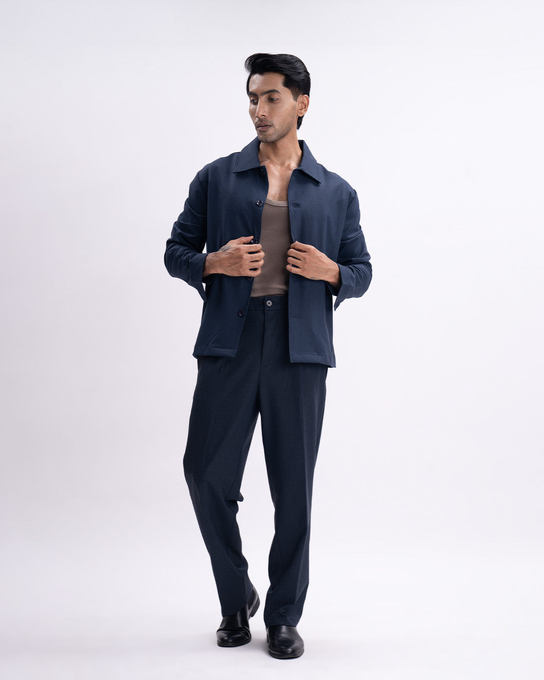 Easy Iron Flexi Relaxed Trouser In Navy
