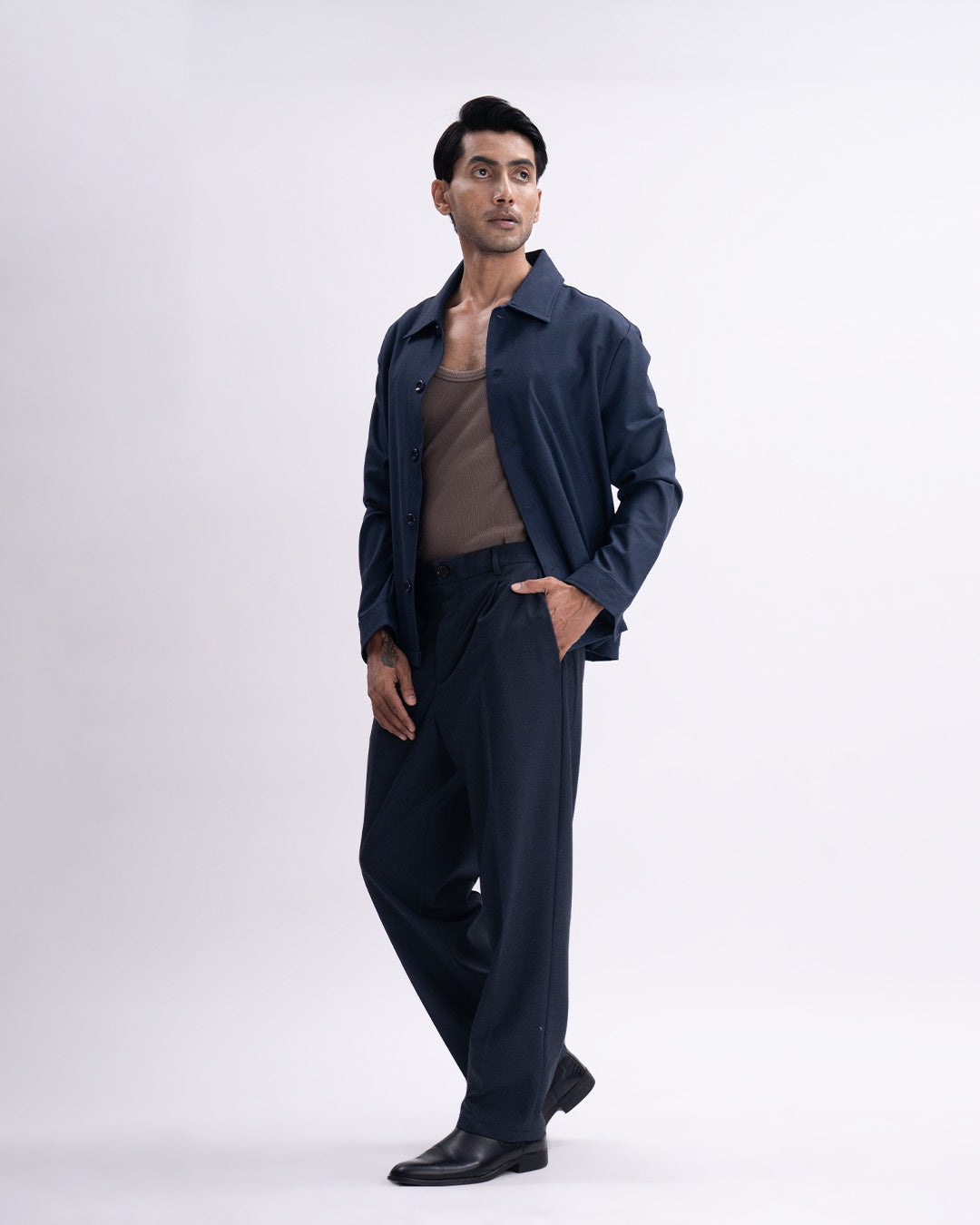 Easy Iron Flexi Relaxed Trouser In Navy
