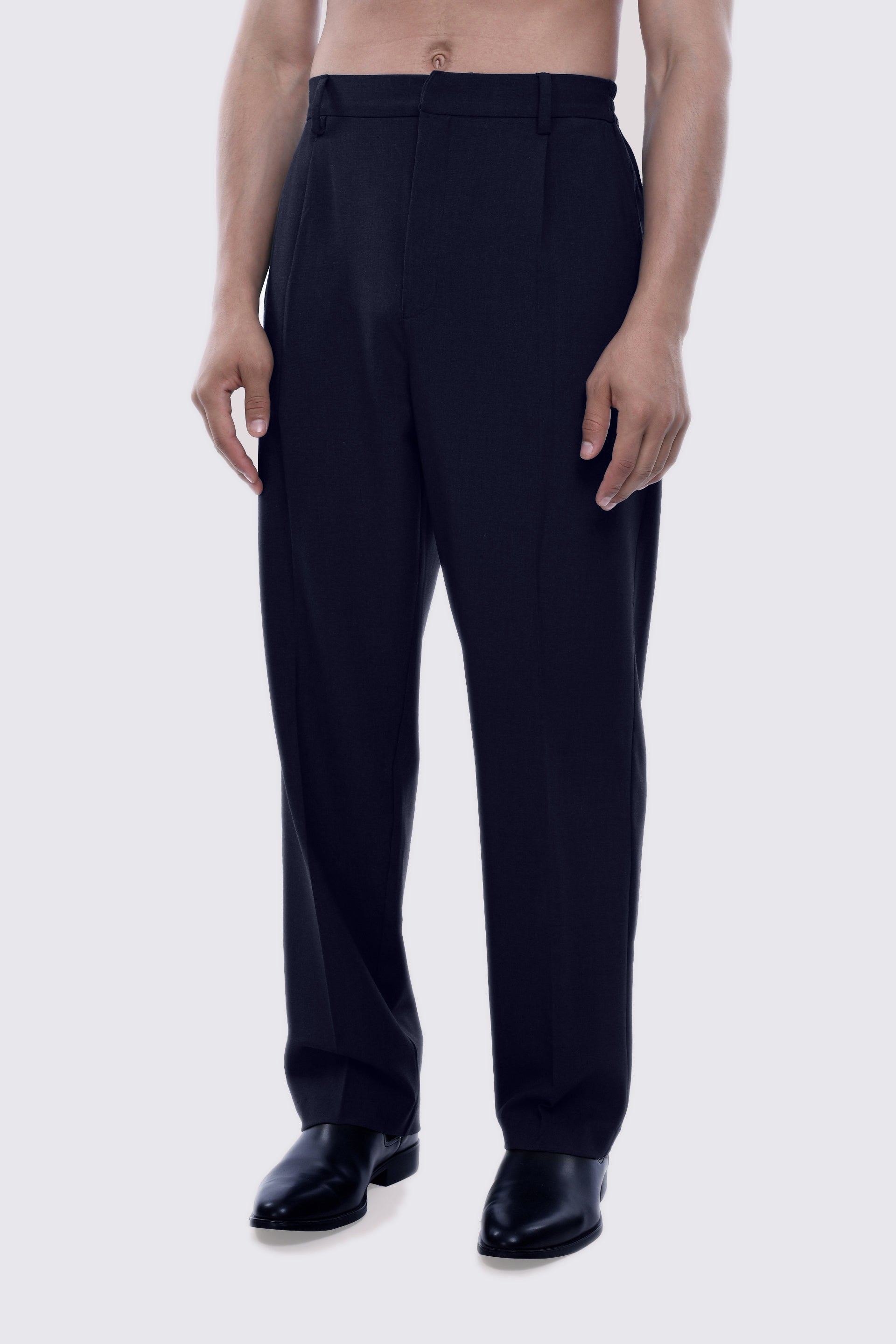 EASY IRON RELAXED TROUSERS IN BLUE