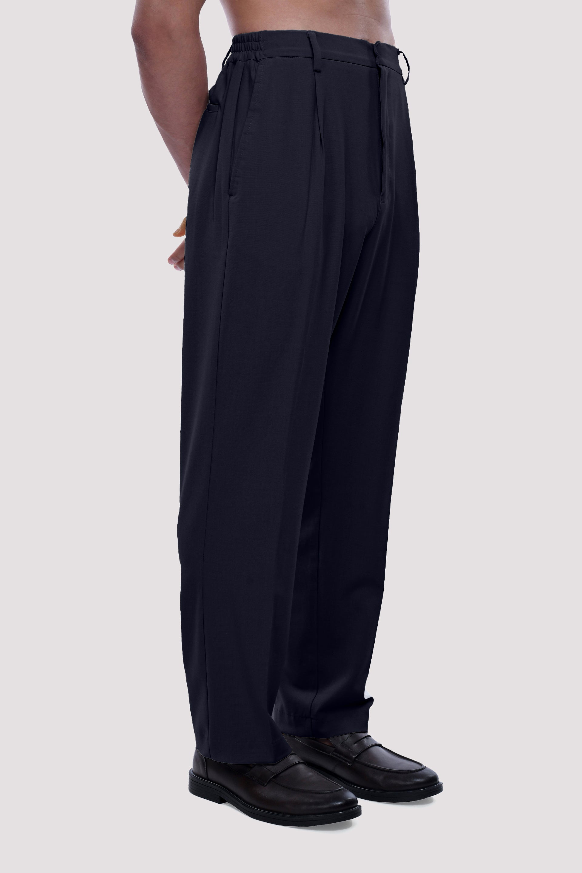 EASY IRON RELAXED TROUSERS IN BLUE