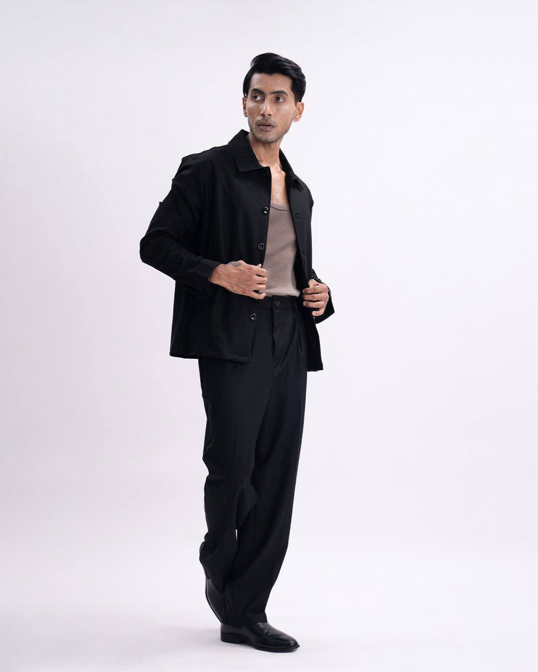 Easy Iron Flexi Relaxed Trouser In Black