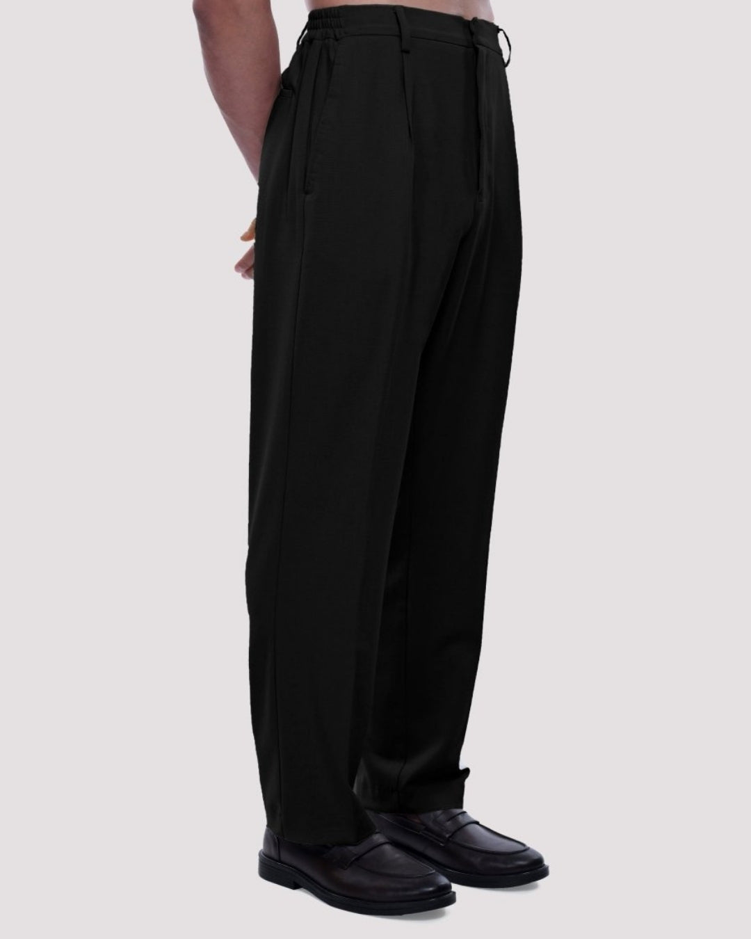 Easy Iron Flexi Relaxed Trouser In Black