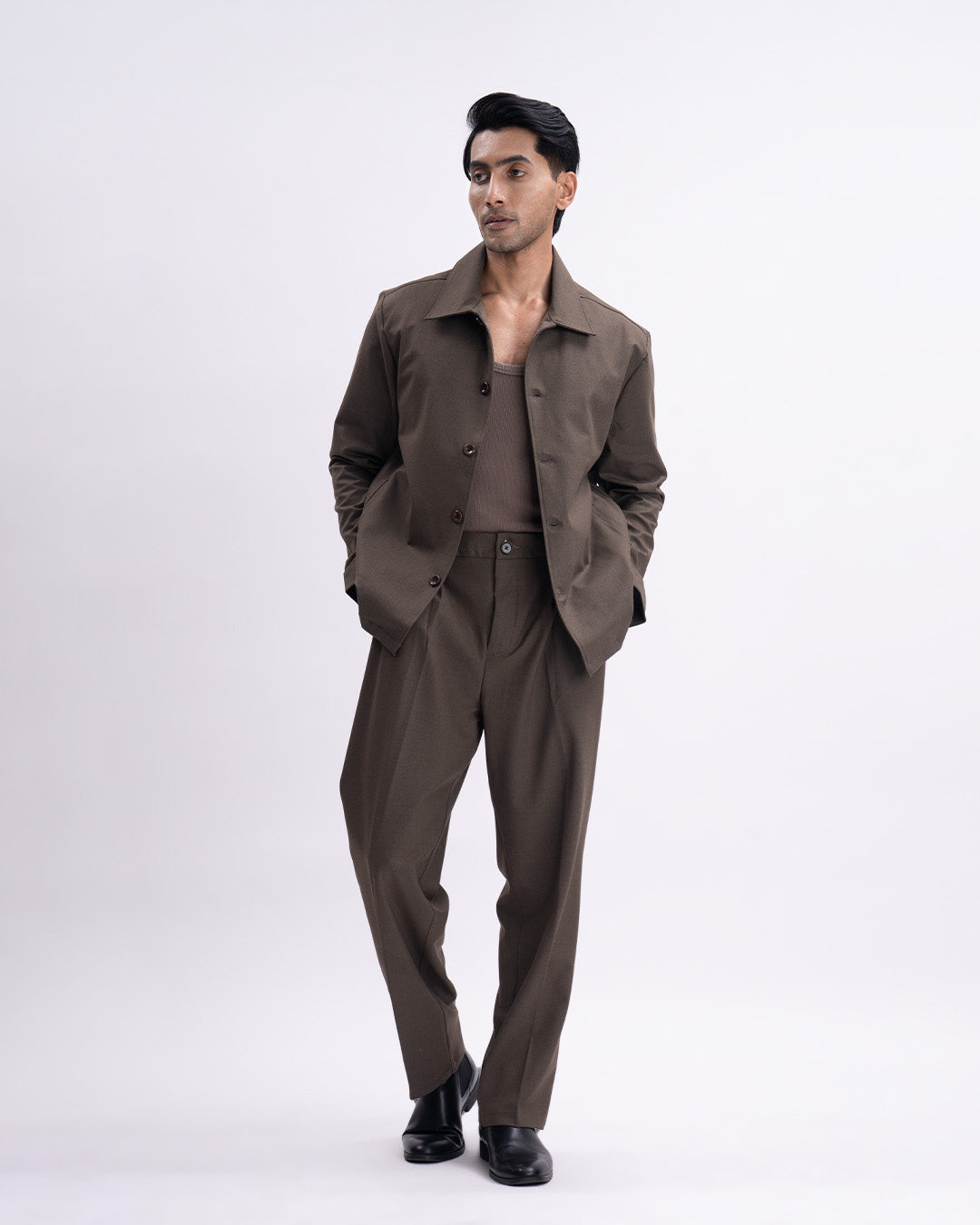 Easy Iron Flexi Relaxed Trouser In Brown