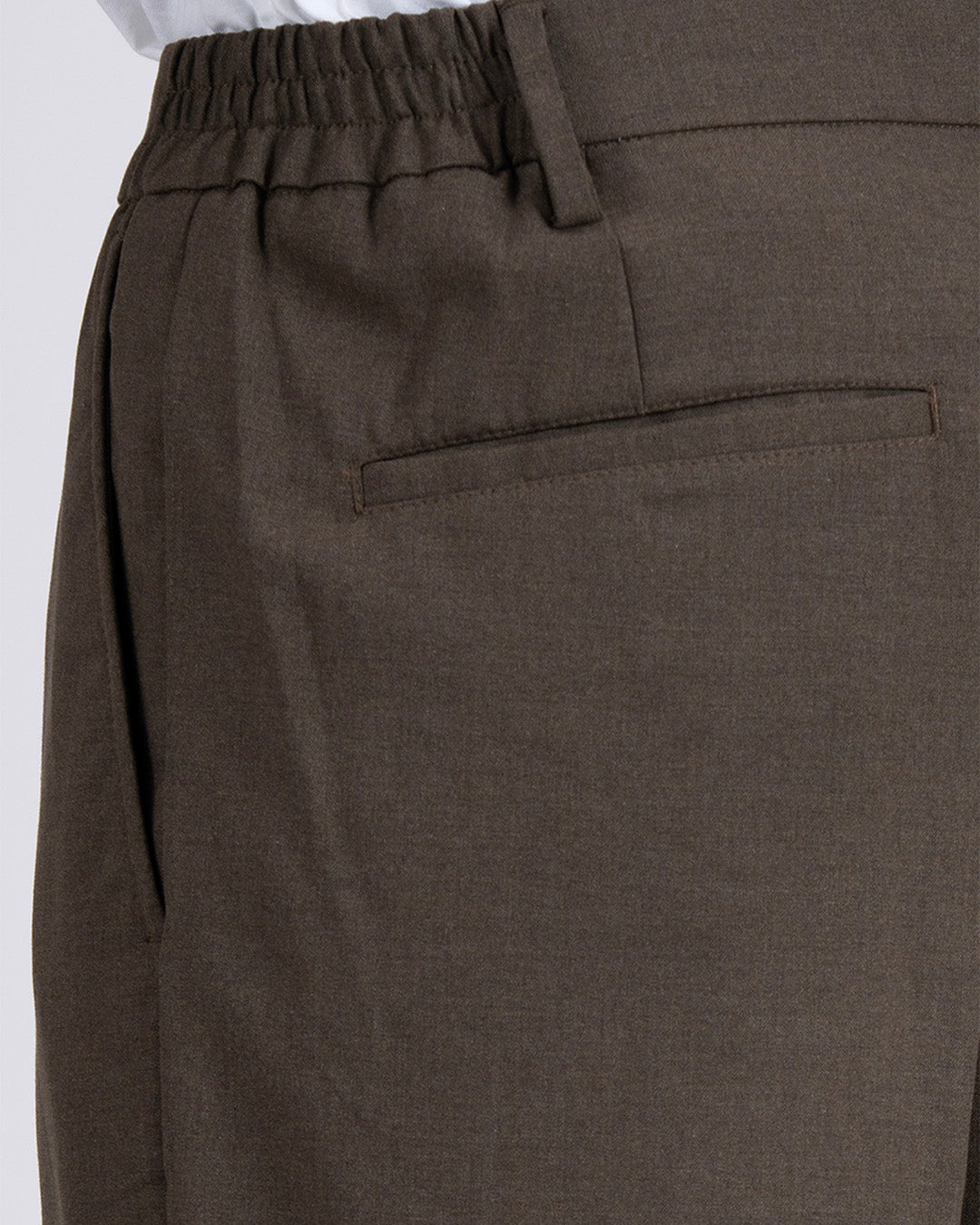 Easy Iron Flexi Relaxed Trouser In Brown