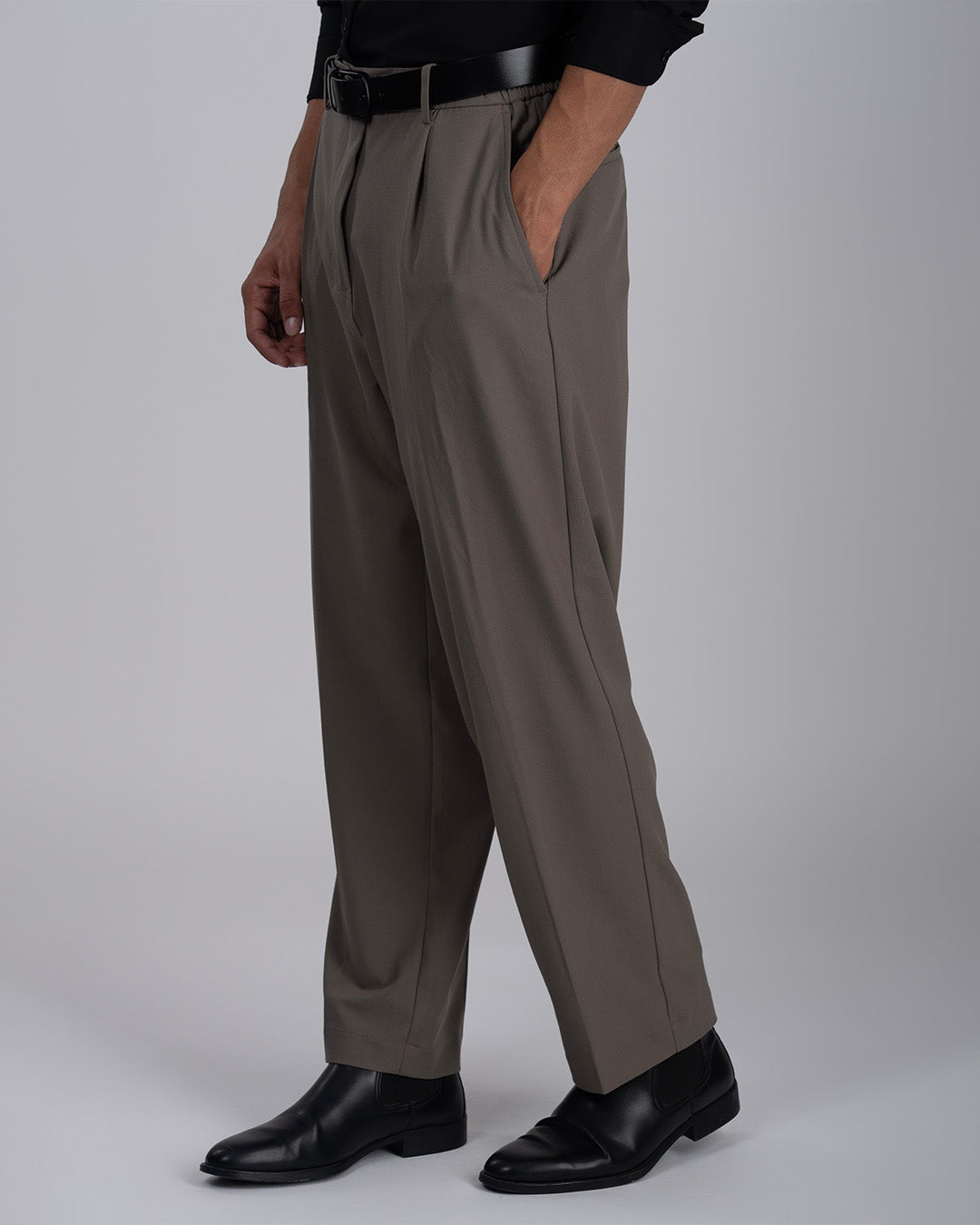 Easy Iron Flexi Relaxed Trouser In Beige